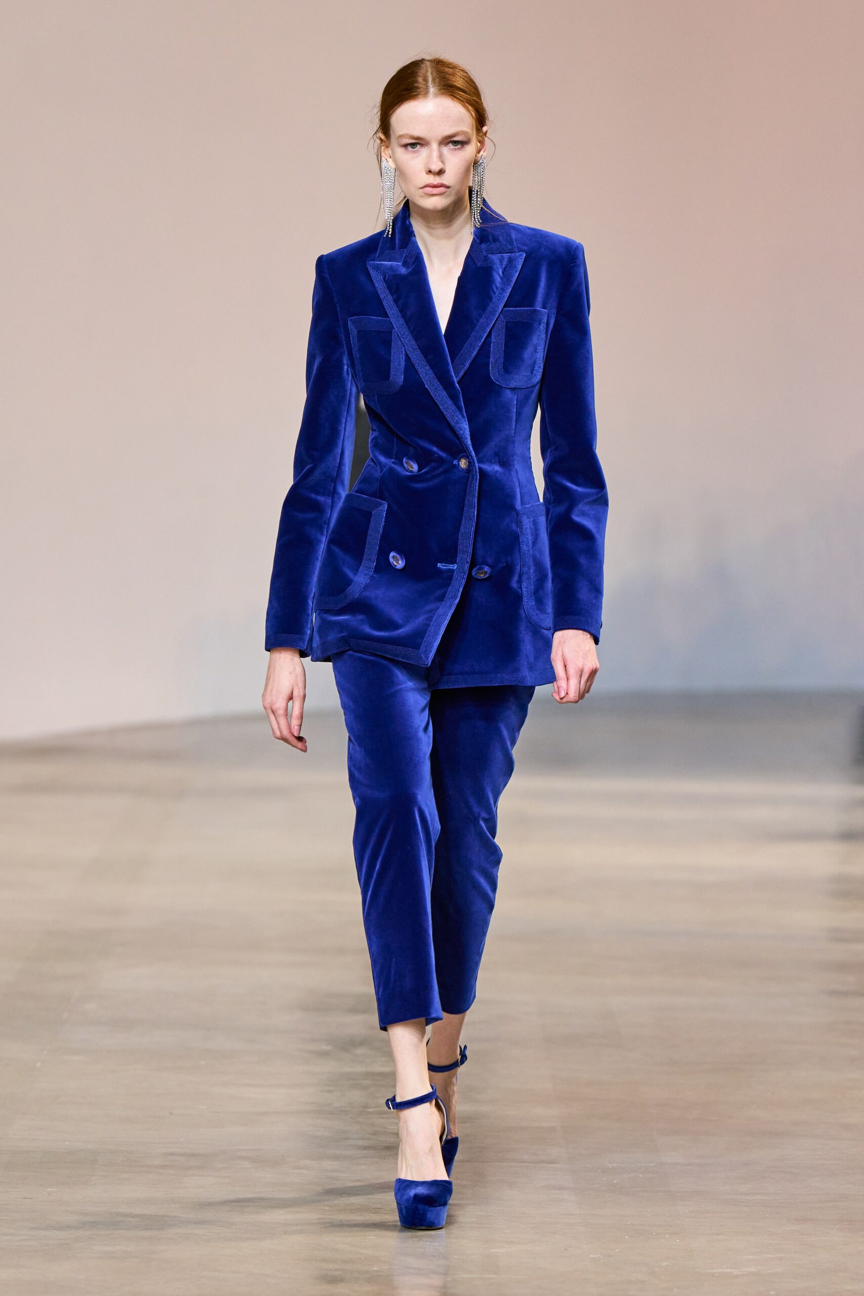 Elie Saab F/W 22 Look 23