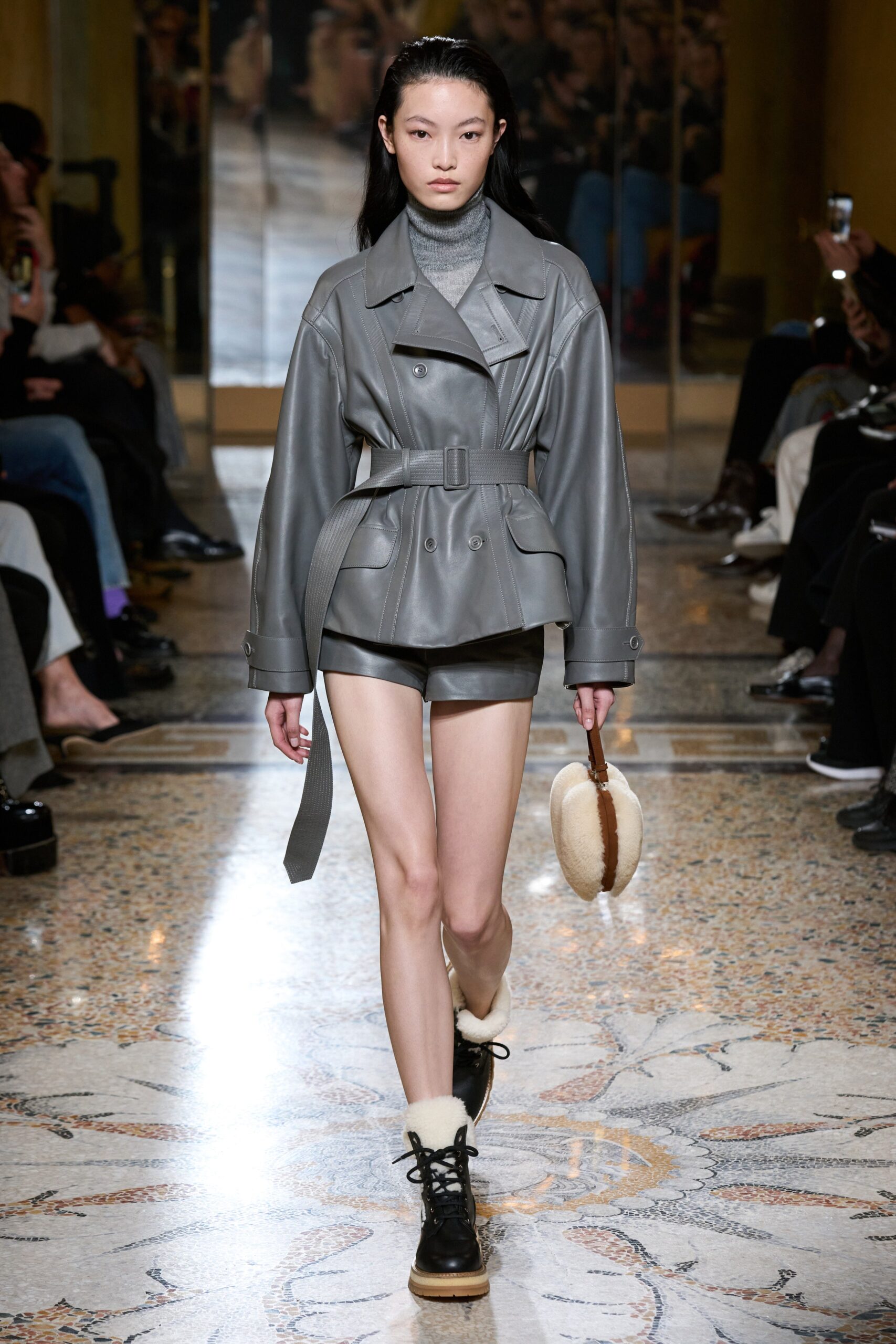 Ermanno Scervino F/W 23 Look 22