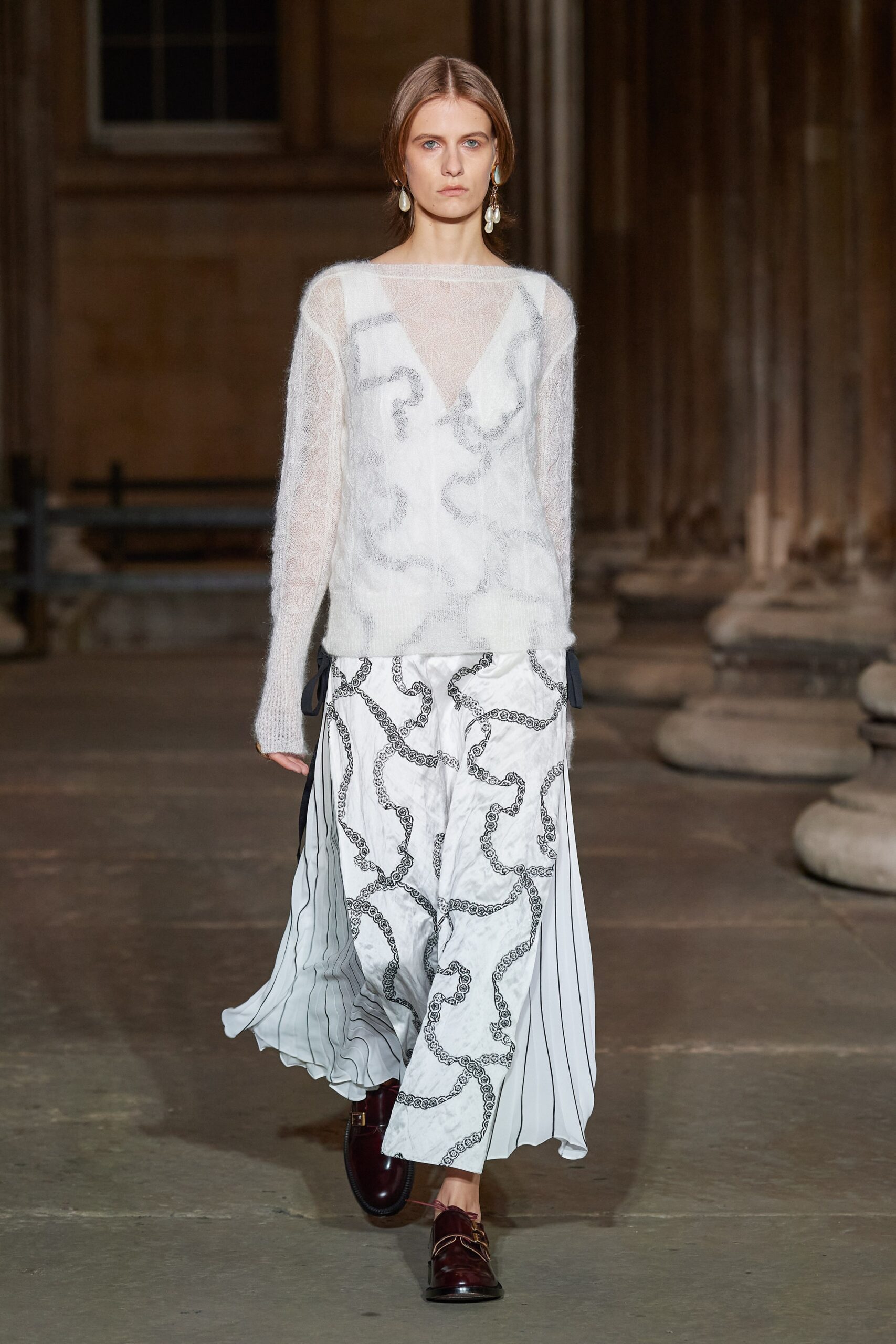Erdem S/S 22 Look 24