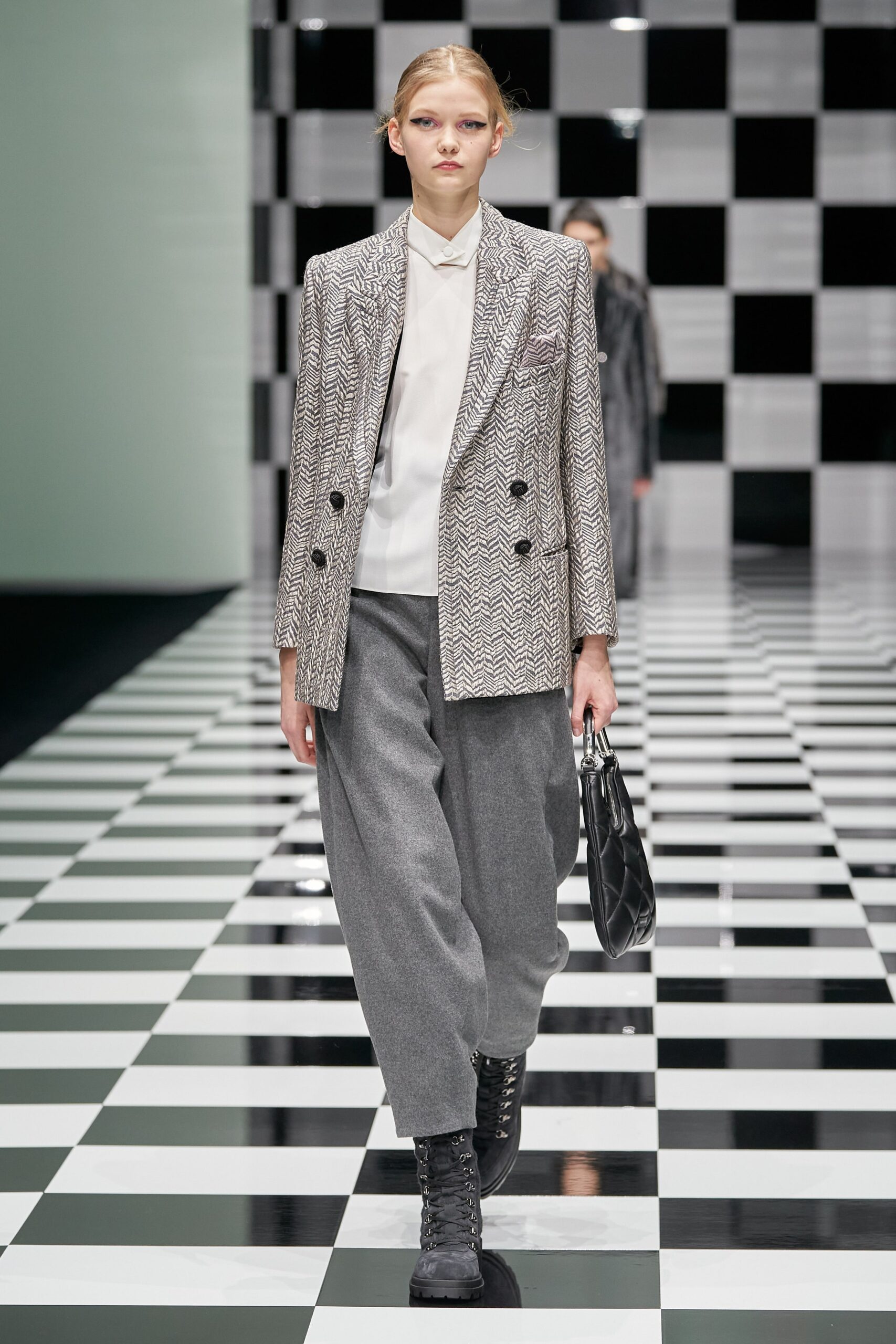 Emporio Armani F/W 22 Look 24
