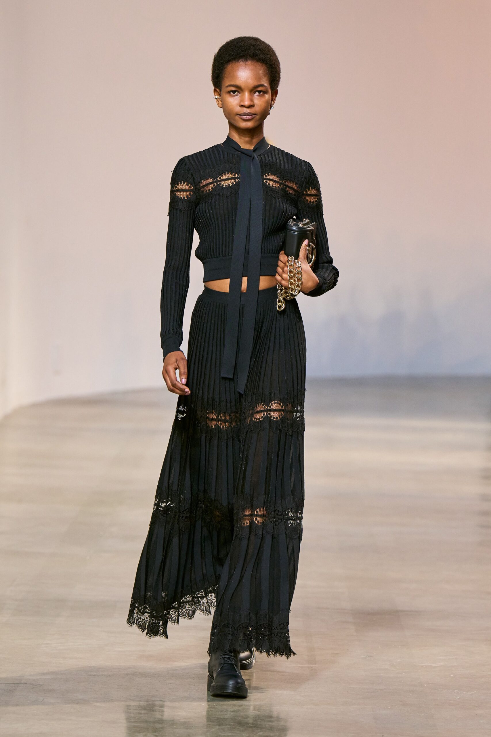 Elie Saab F/W 22 Look 25