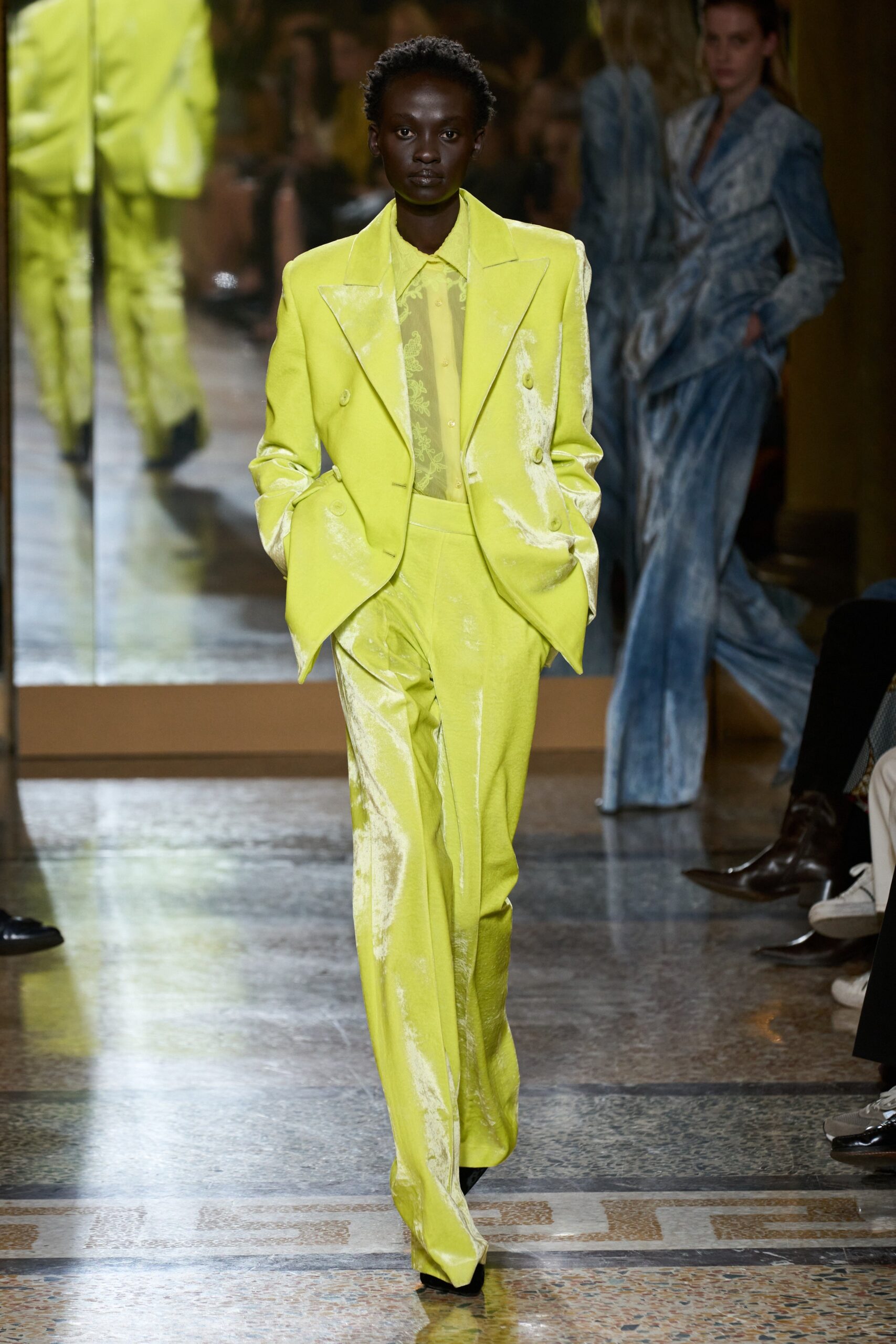 Ermanno Scervino F/W 23 Look 24
