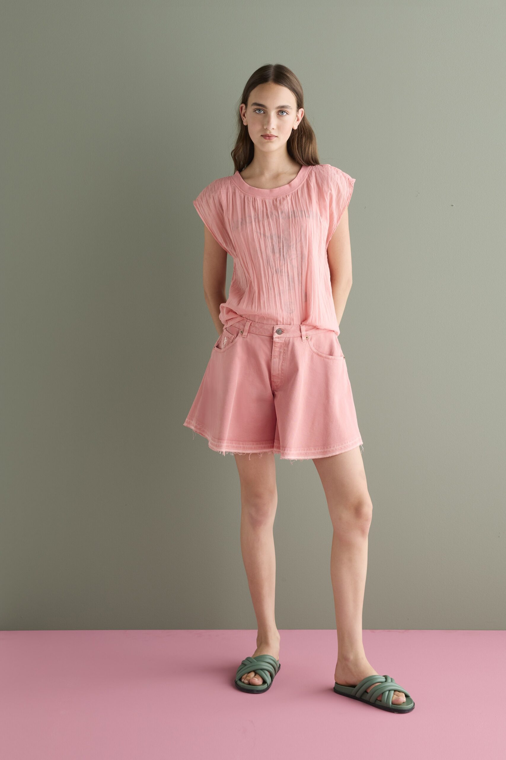 European Culture S/S 23 Look 26