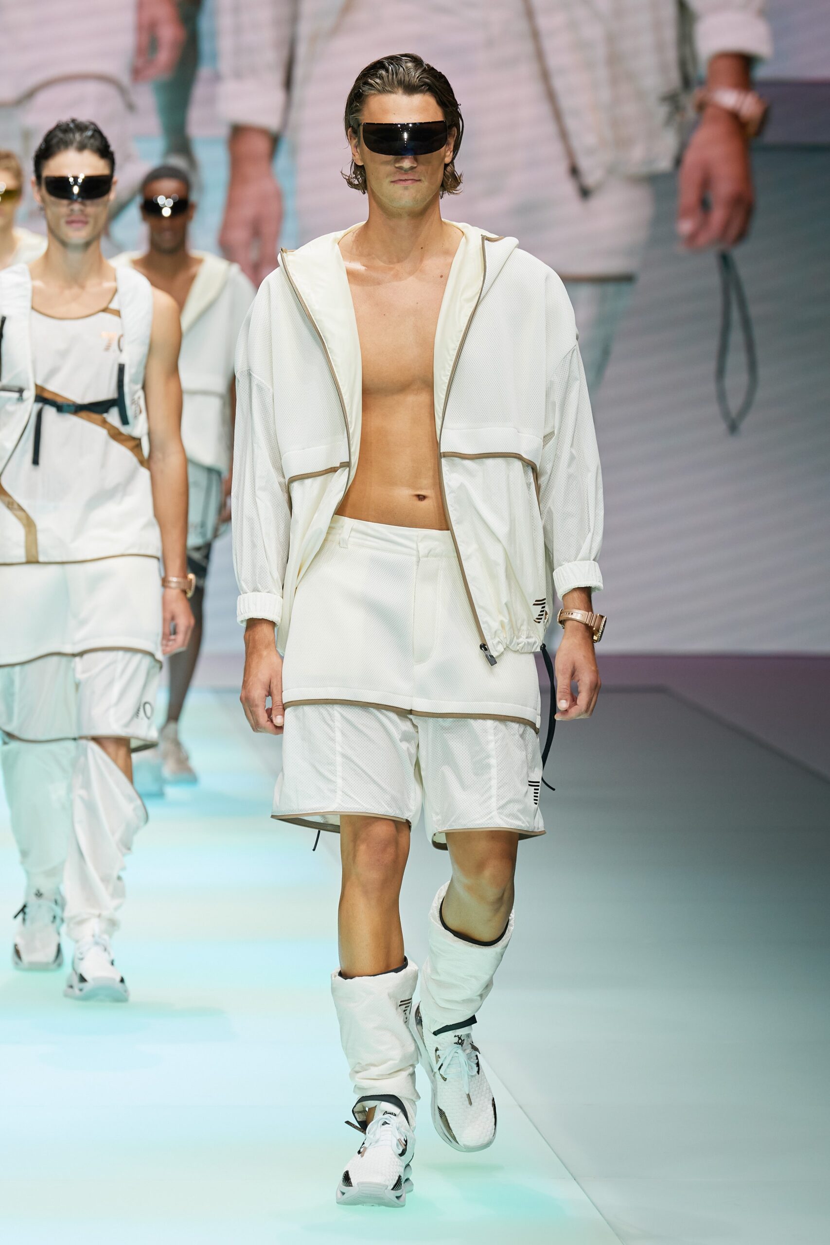 Emporio Armani S/S 22 Look 27