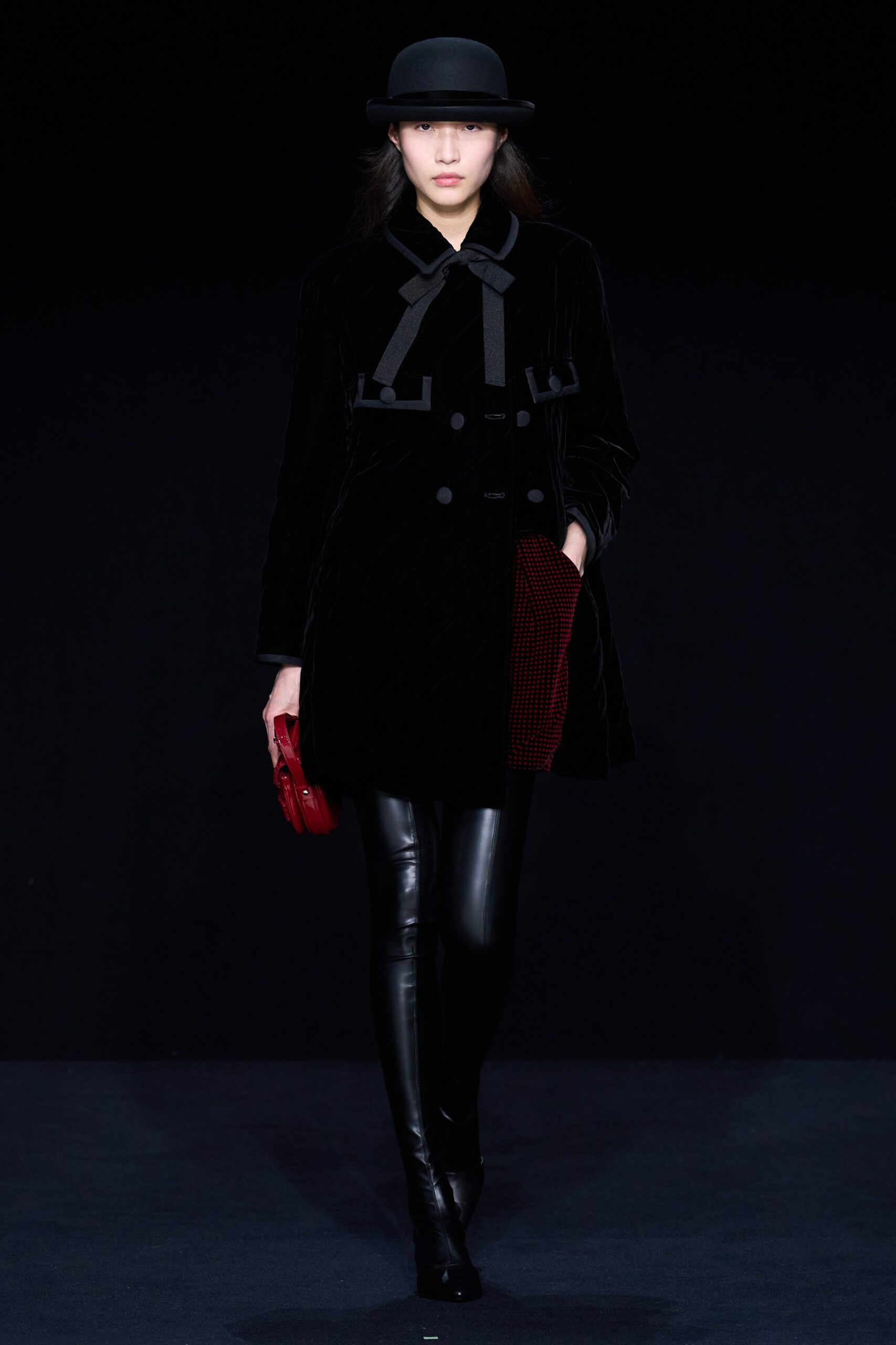 Emporio Armani F/W 23 Look 27