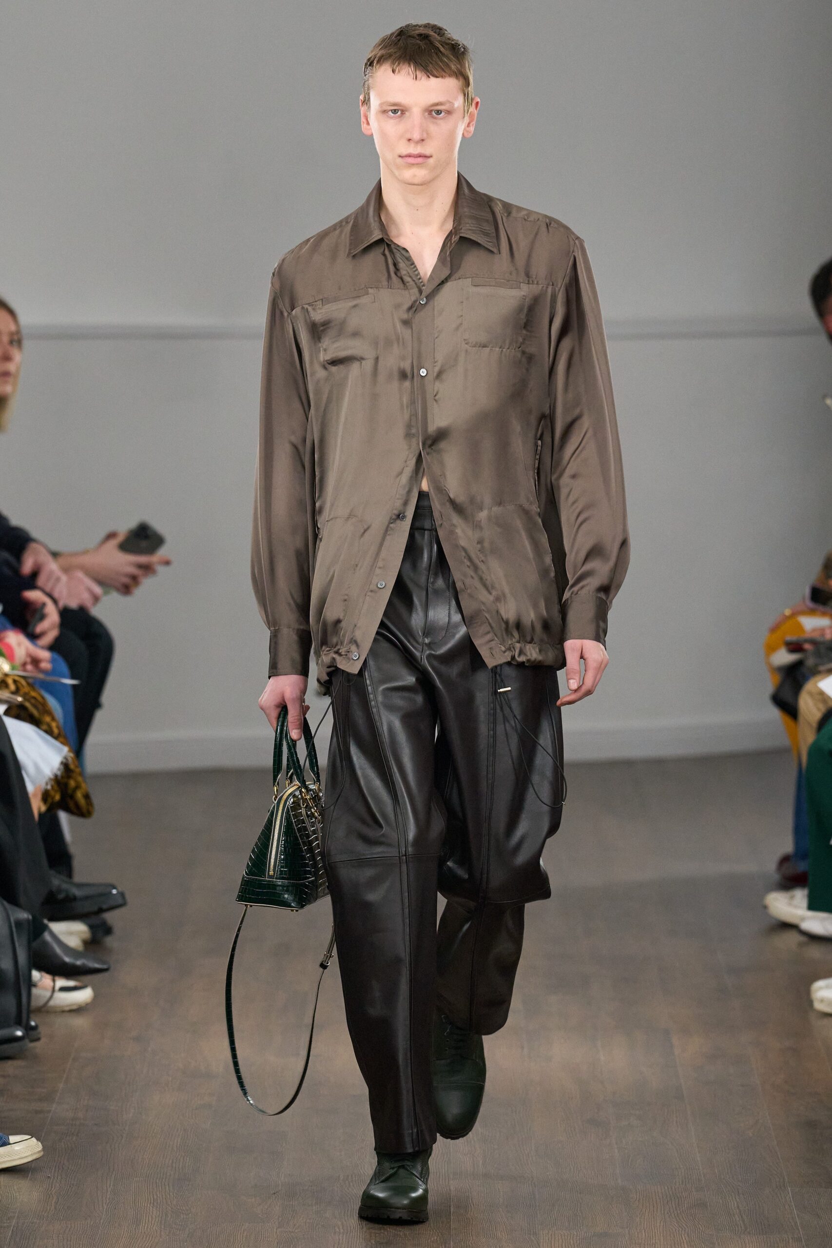 Eudon Choi F/W 23 Look 28