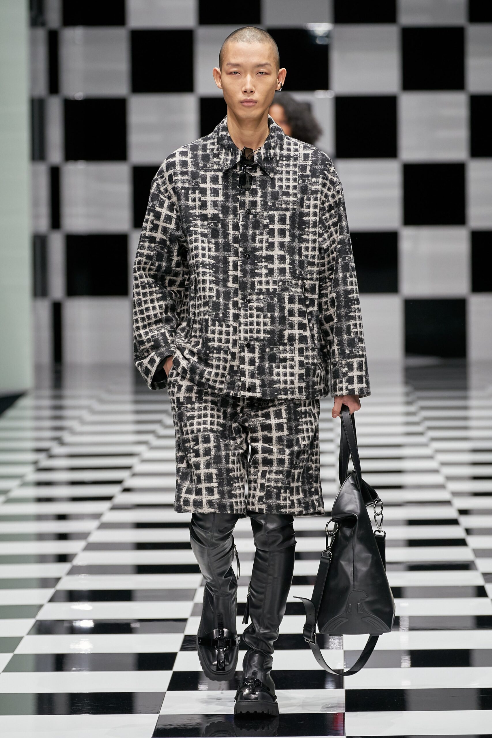 Emporio Armani F/W 22 Look 29