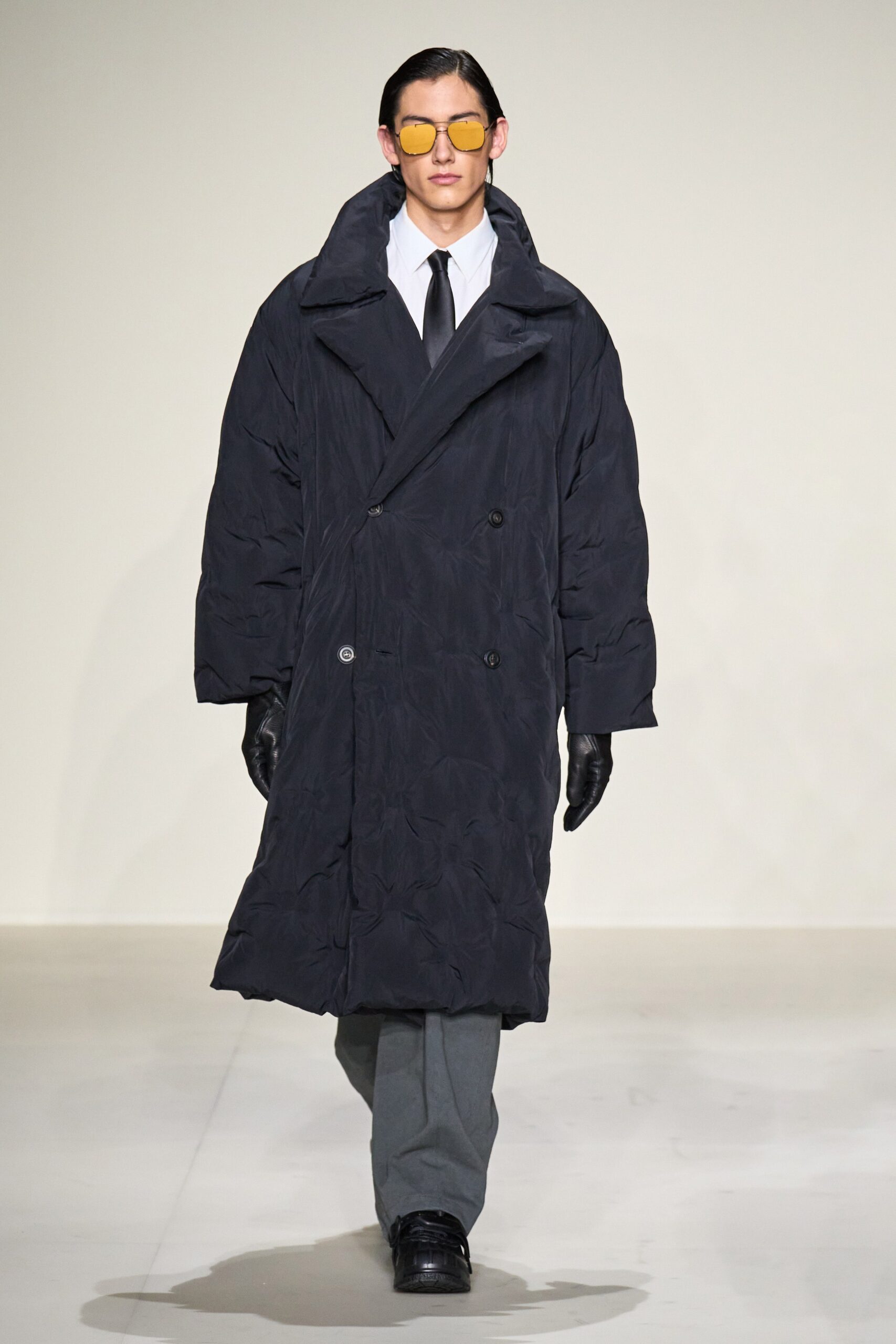 Emporio Armani F/W 23 Menswear Look 29