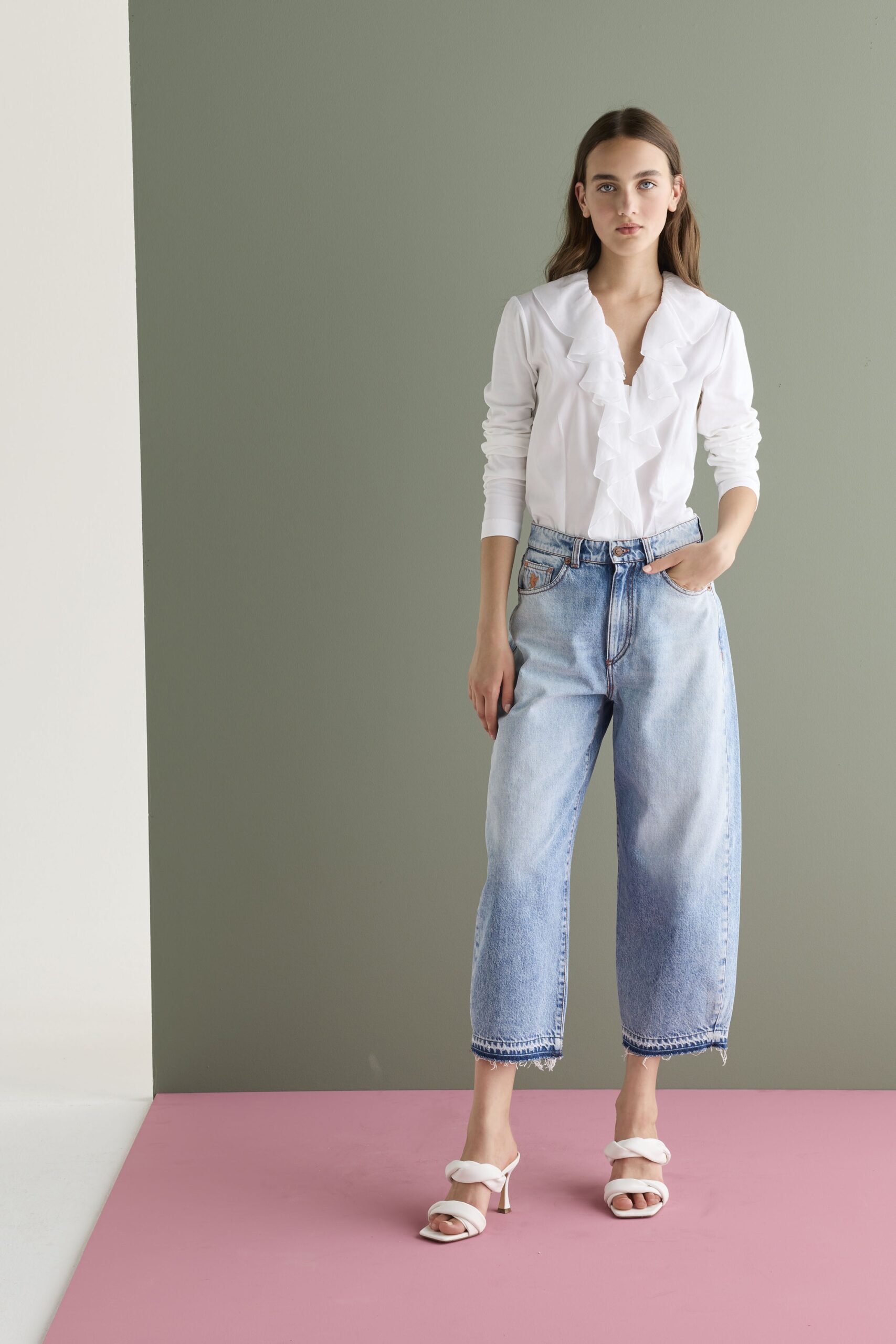 European Culture S/S 23 Look 29