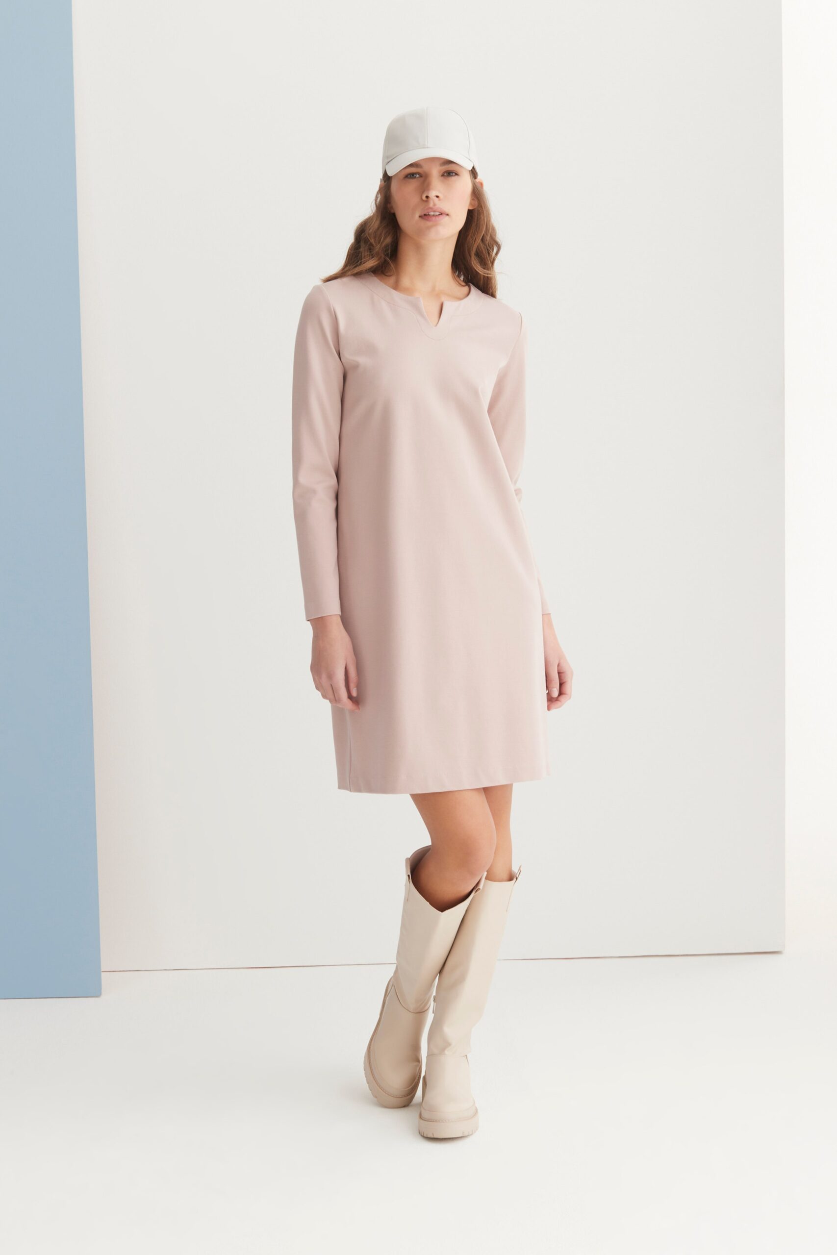European Culture F/W 22 Look 30