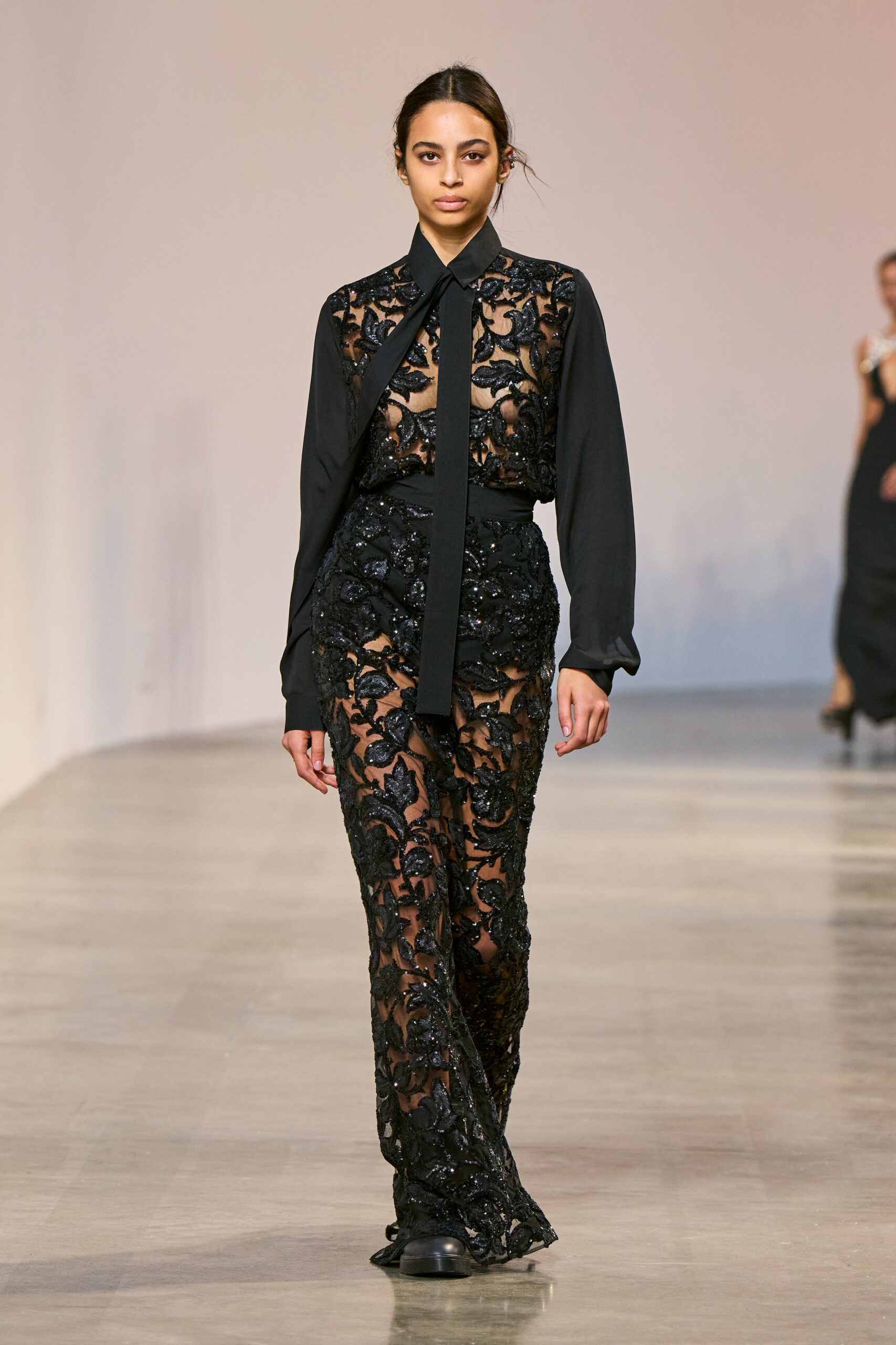 Elie Saab F/W 22 Look 30