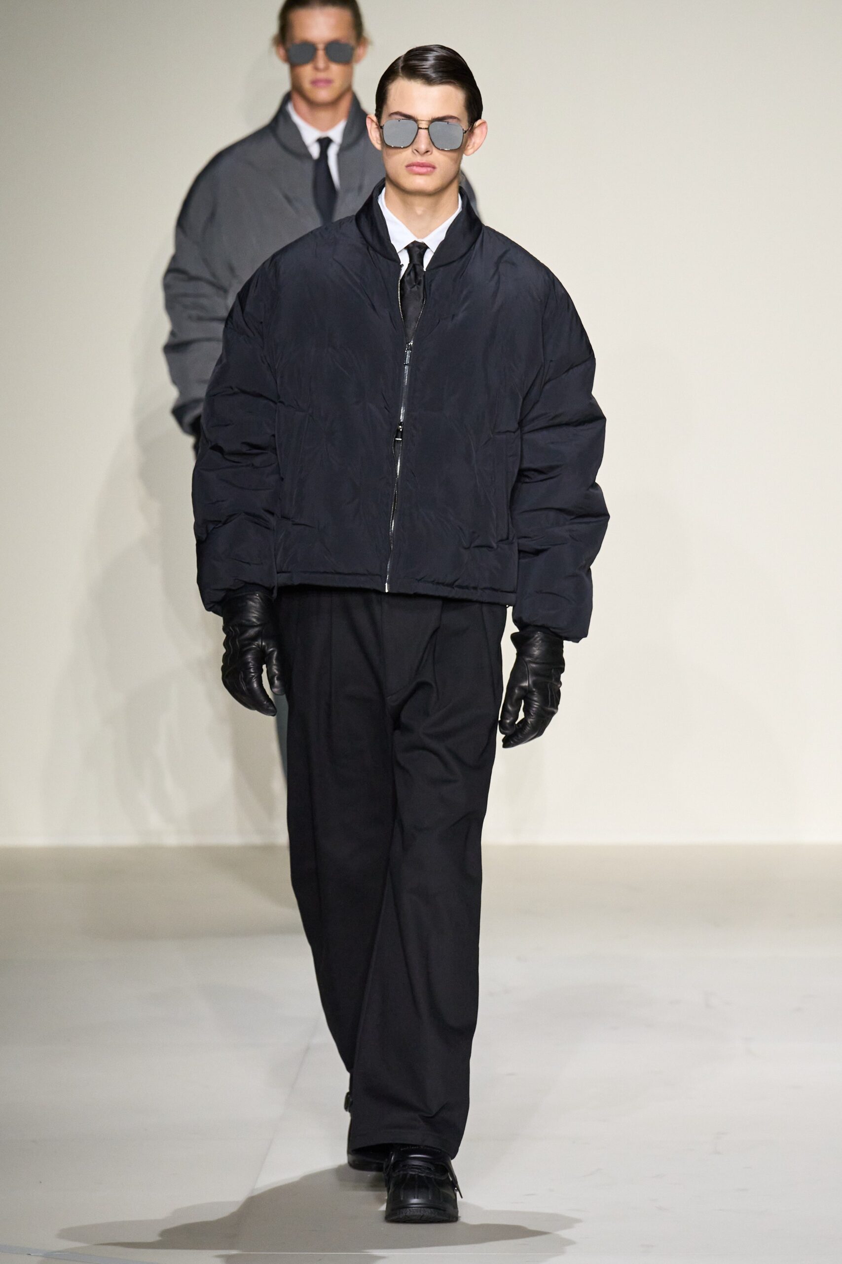 Emporio Armani F/W 23 Menswear Look 30