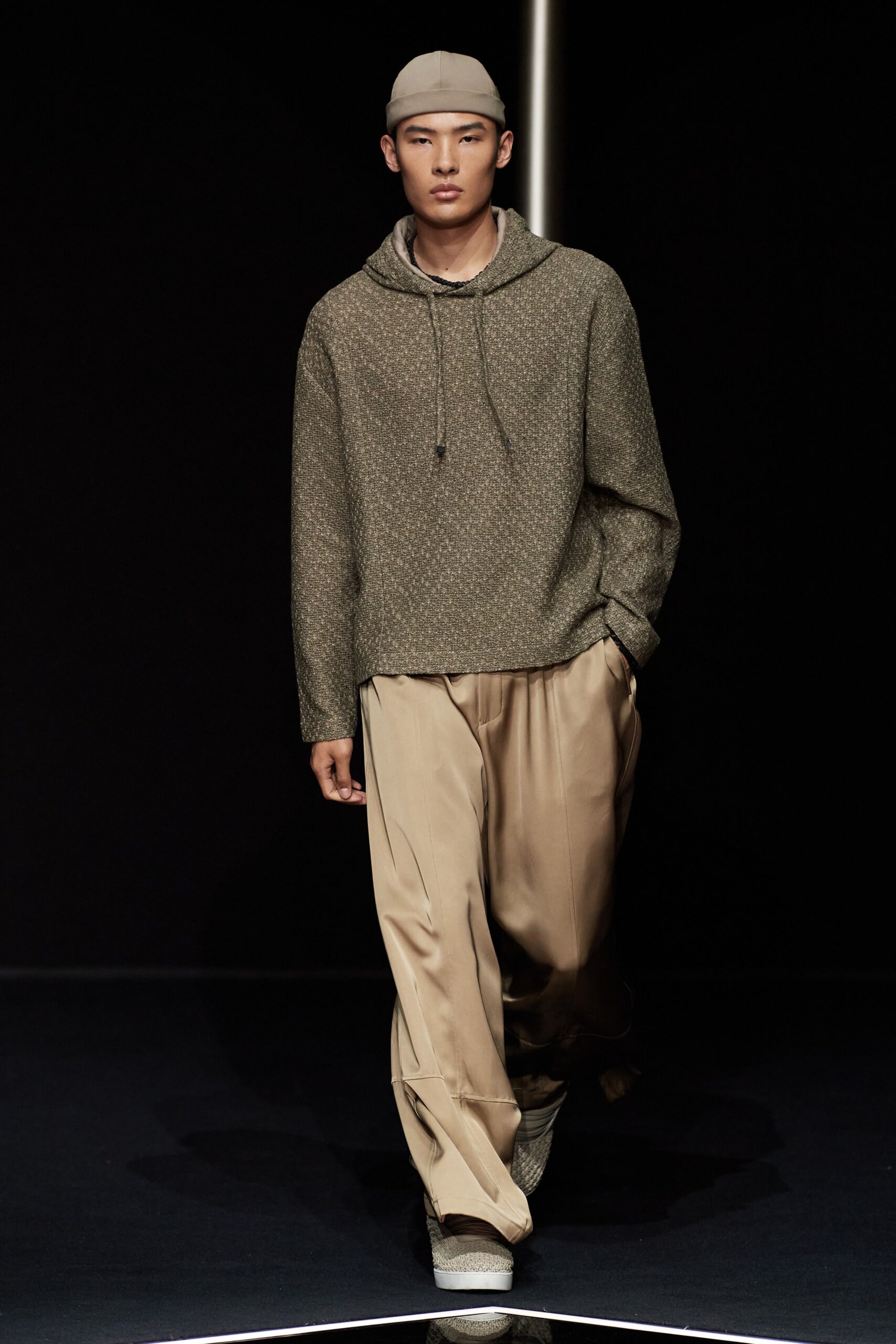 Emporio Armani S/S 24 Menswear Look 32