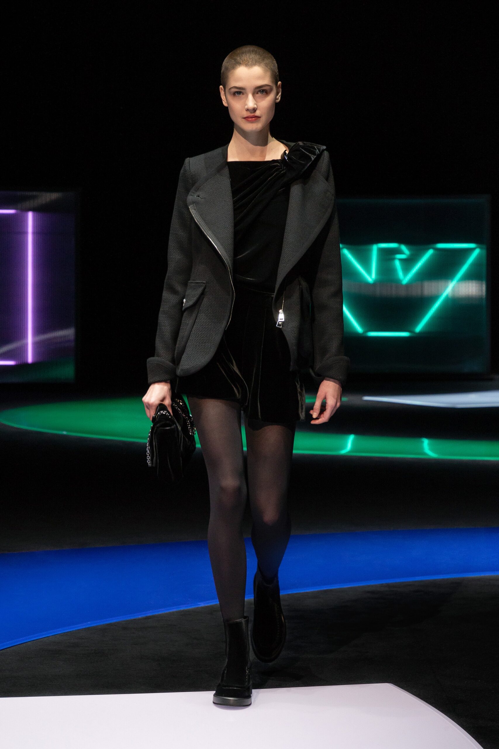 Emporio Armani F/W 21 Look 33