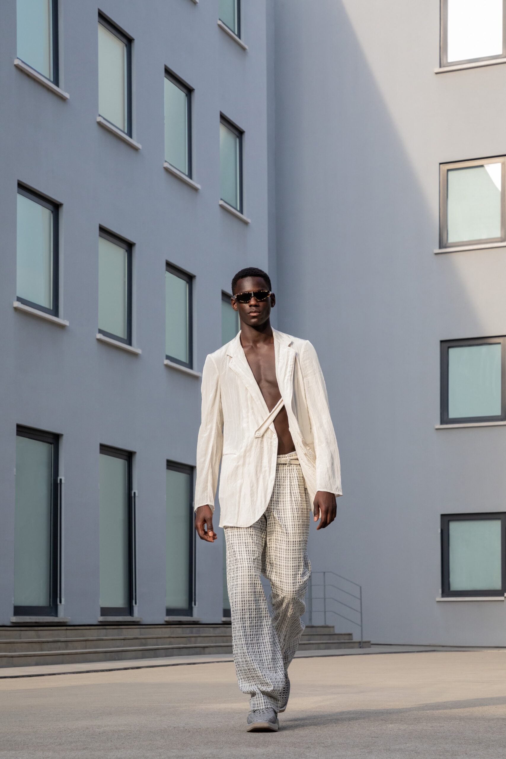 Emporio Armani S/S 21 Menswear Look 33