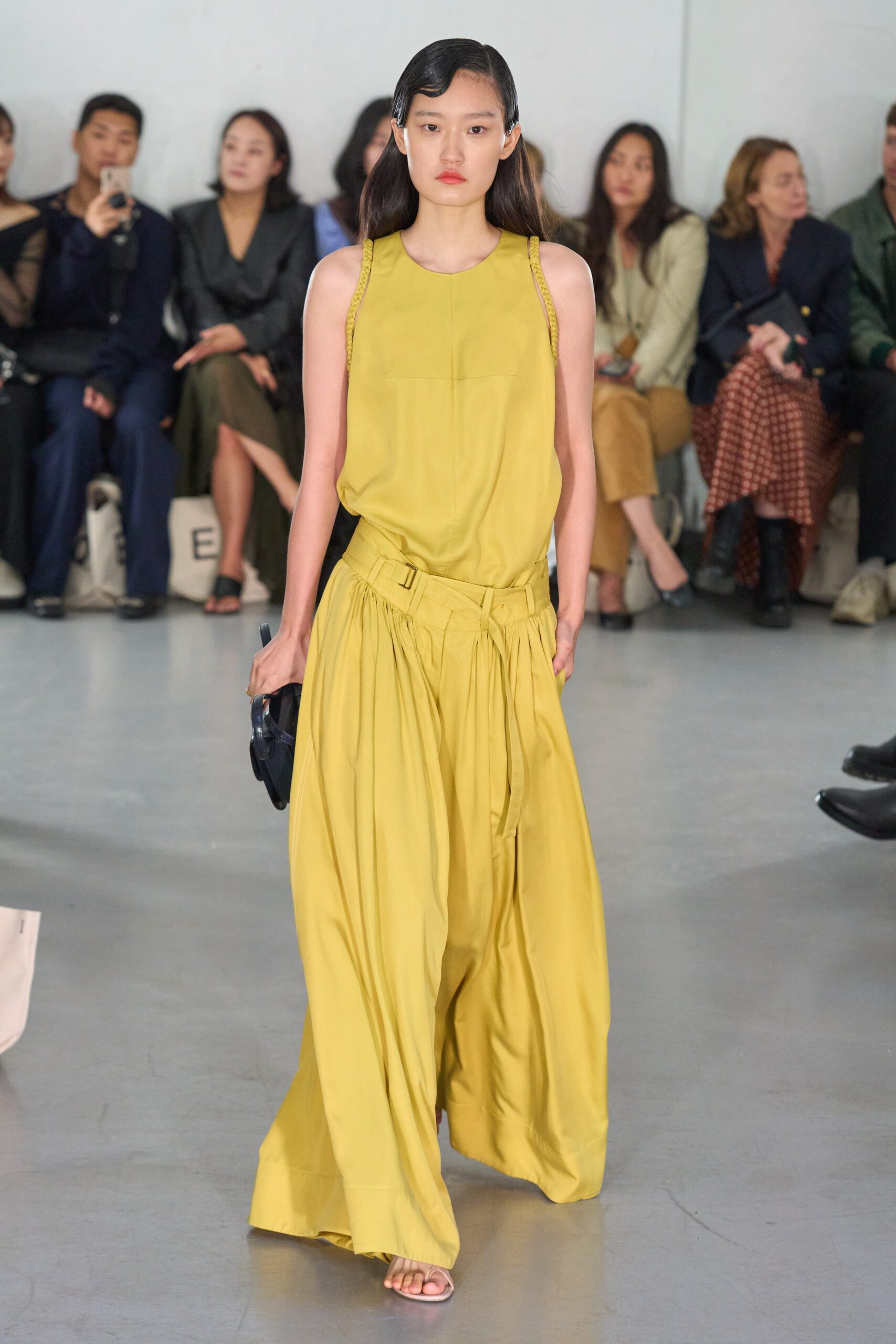 Eudon Choi S/S 23 Look 33