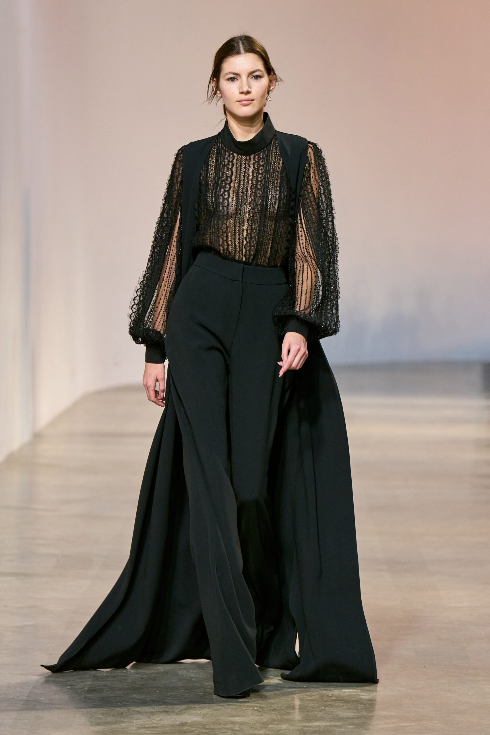 Elie Saab F/W 22 Look 34