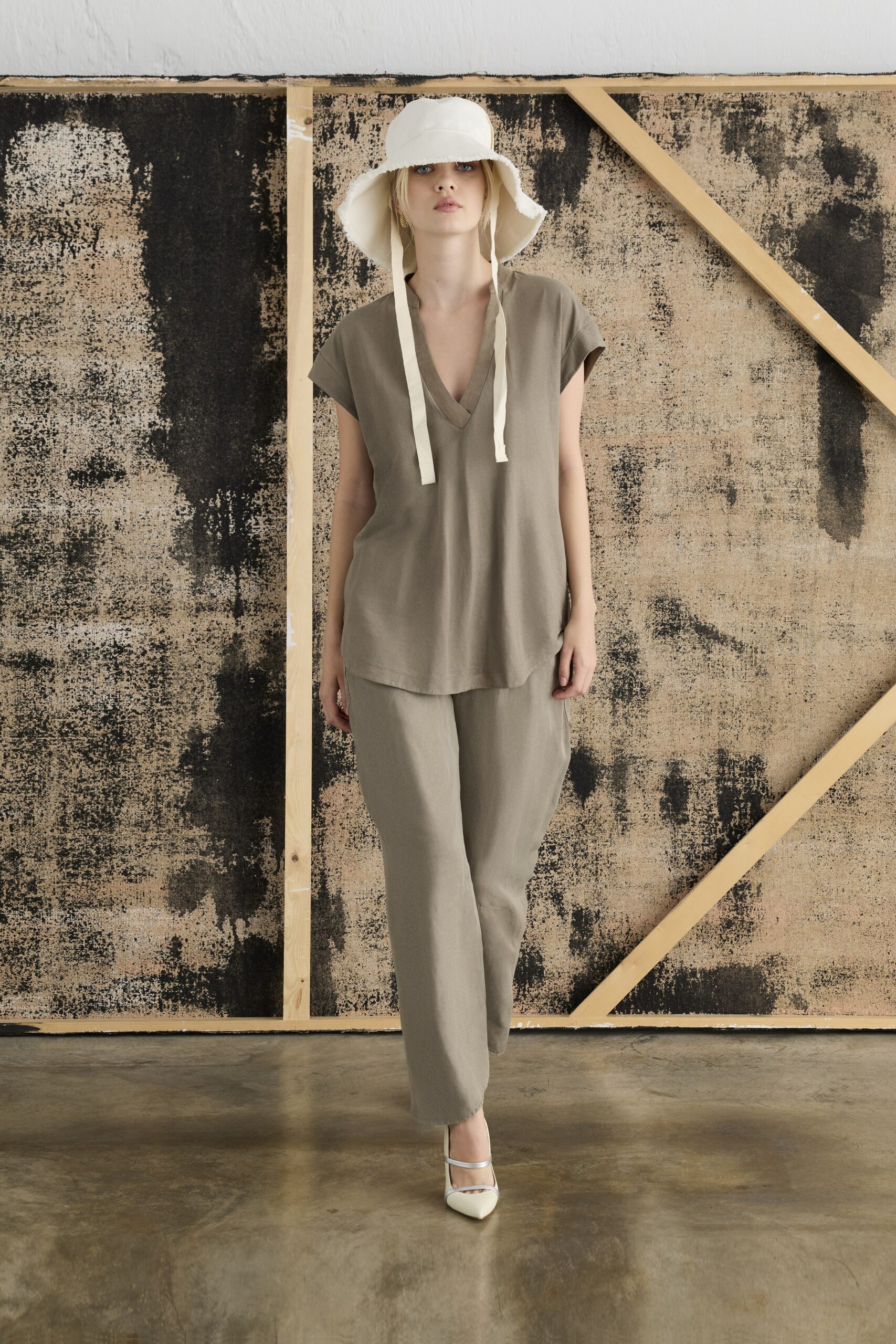 European Culture S/S 24 Look 34