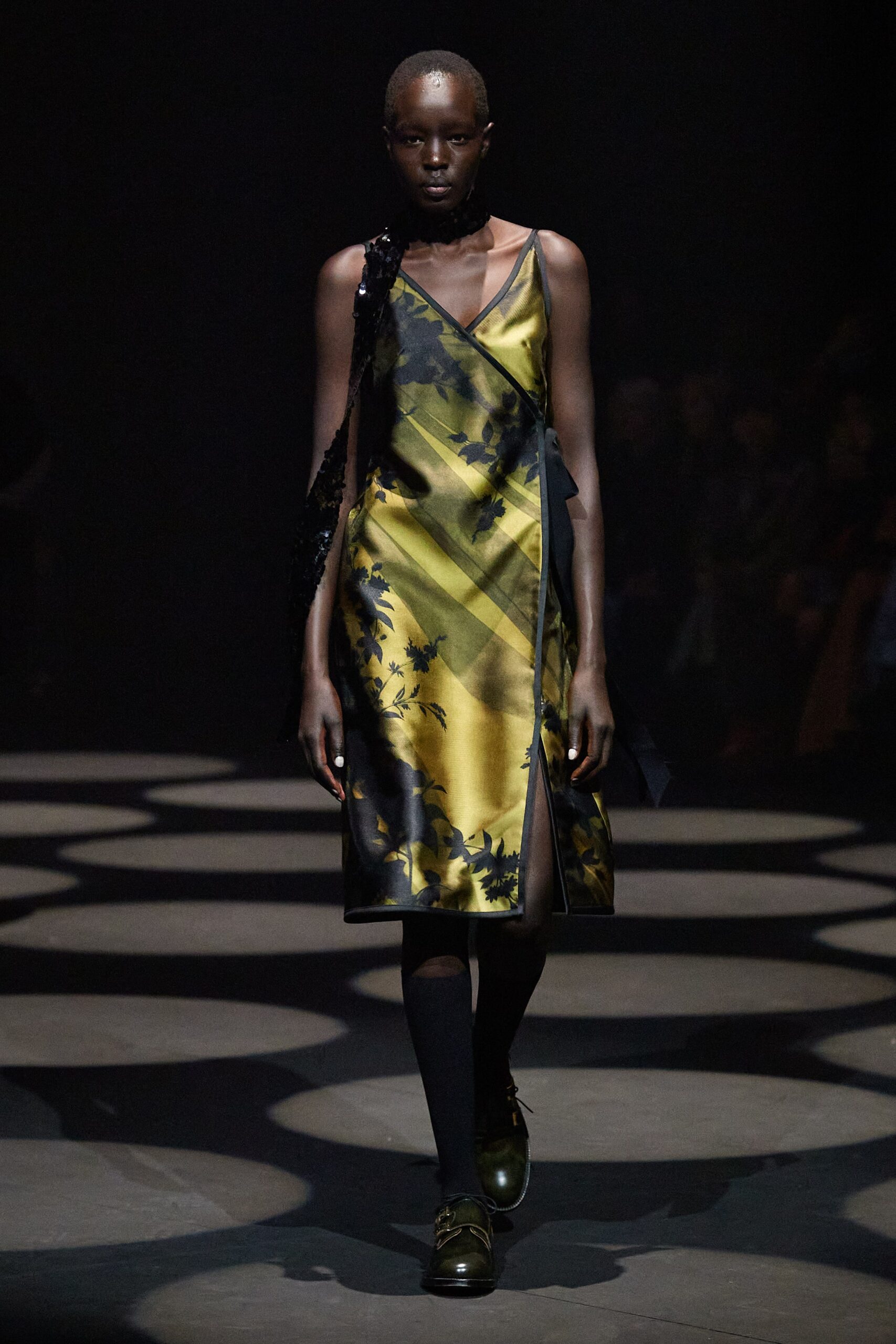 Erdem F/W 22 Look 35