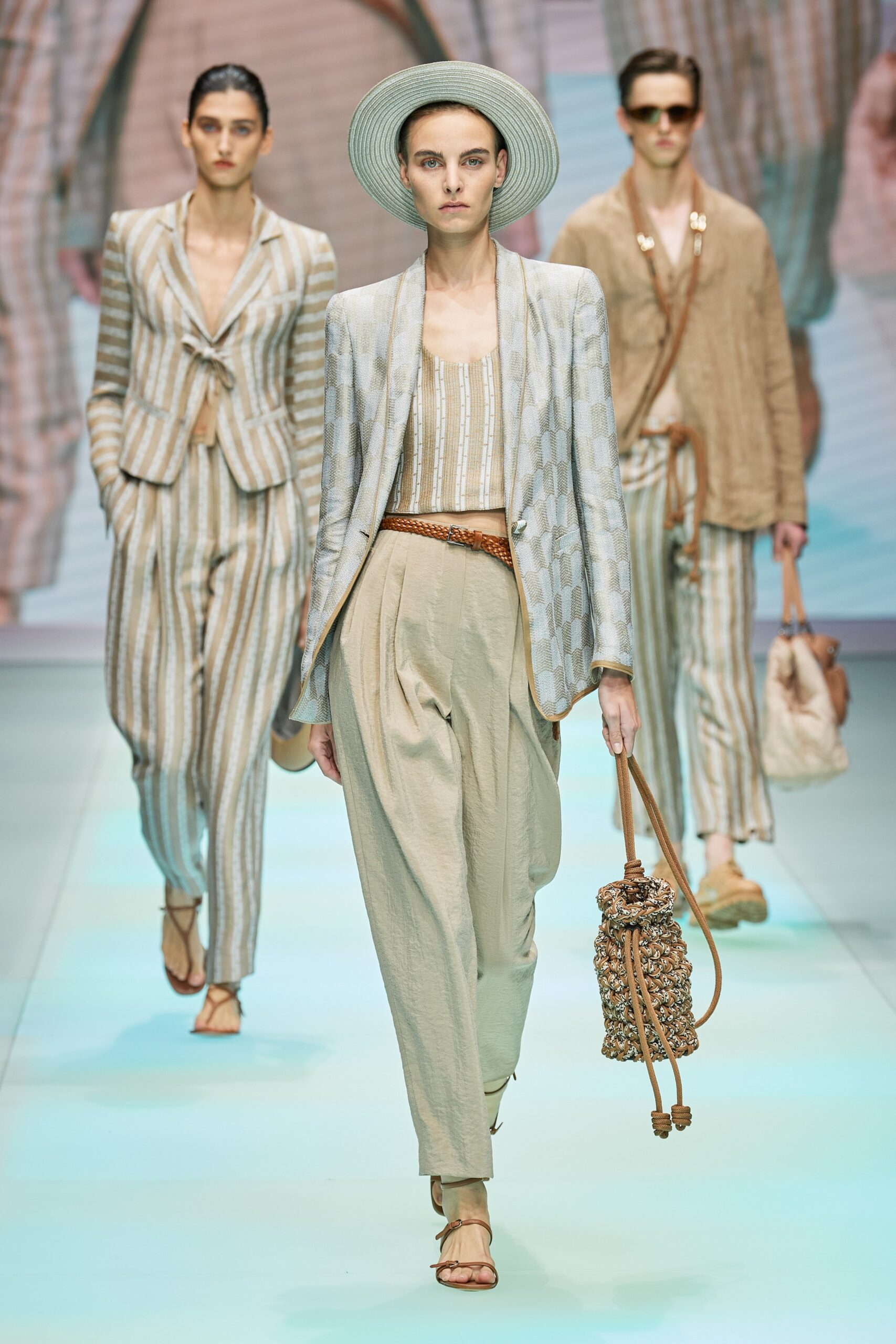 Emporio Armani S/S 22 Look 35
