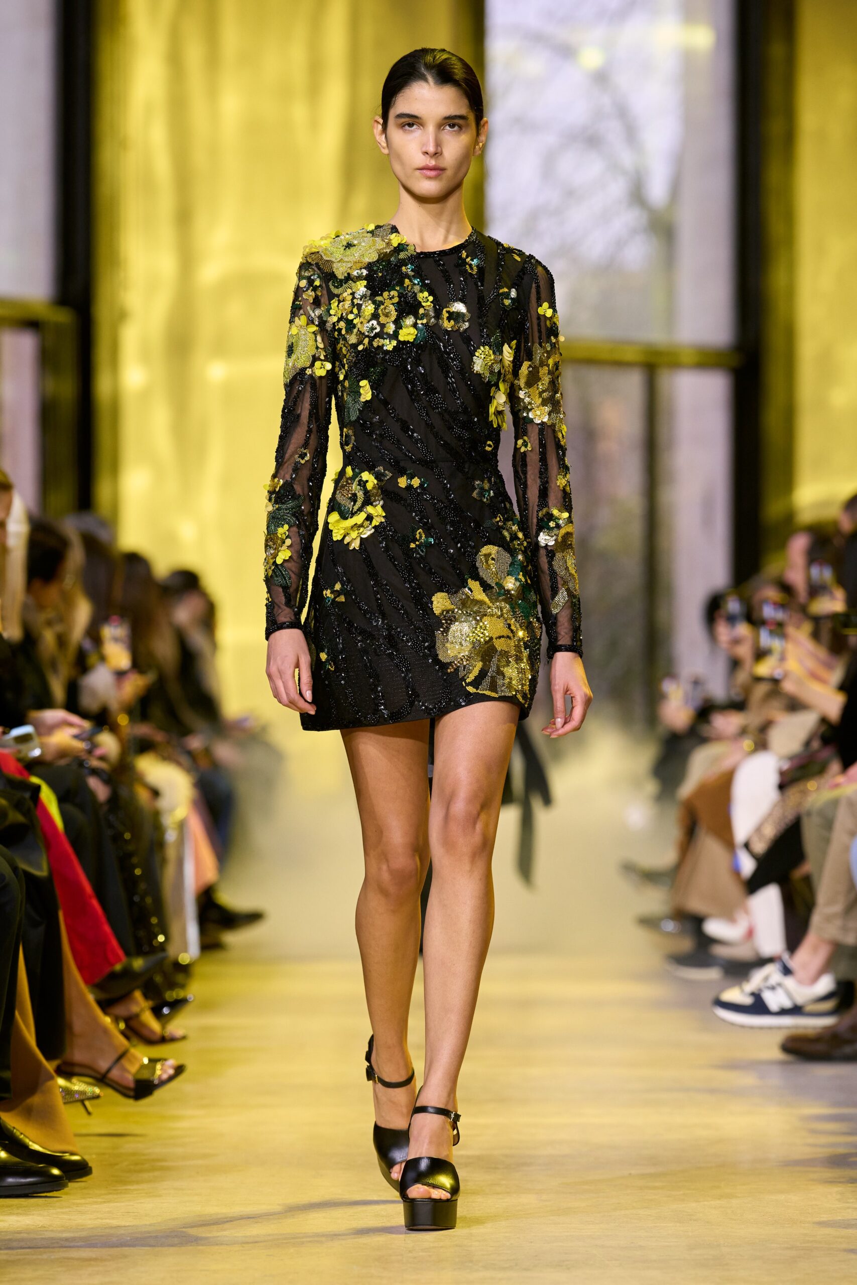 Elie Saab F/W 23 Look 36