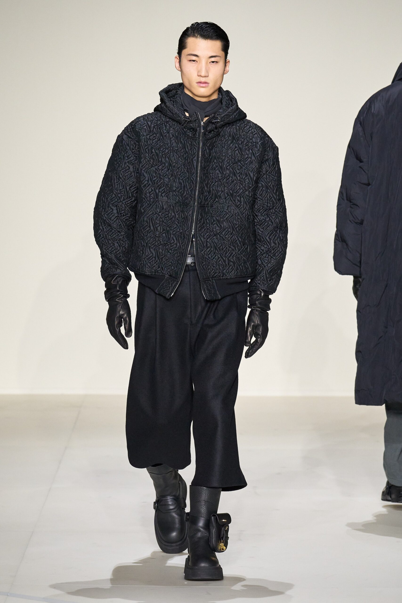 Emporio Armani F/W 23 Menswear Look 36