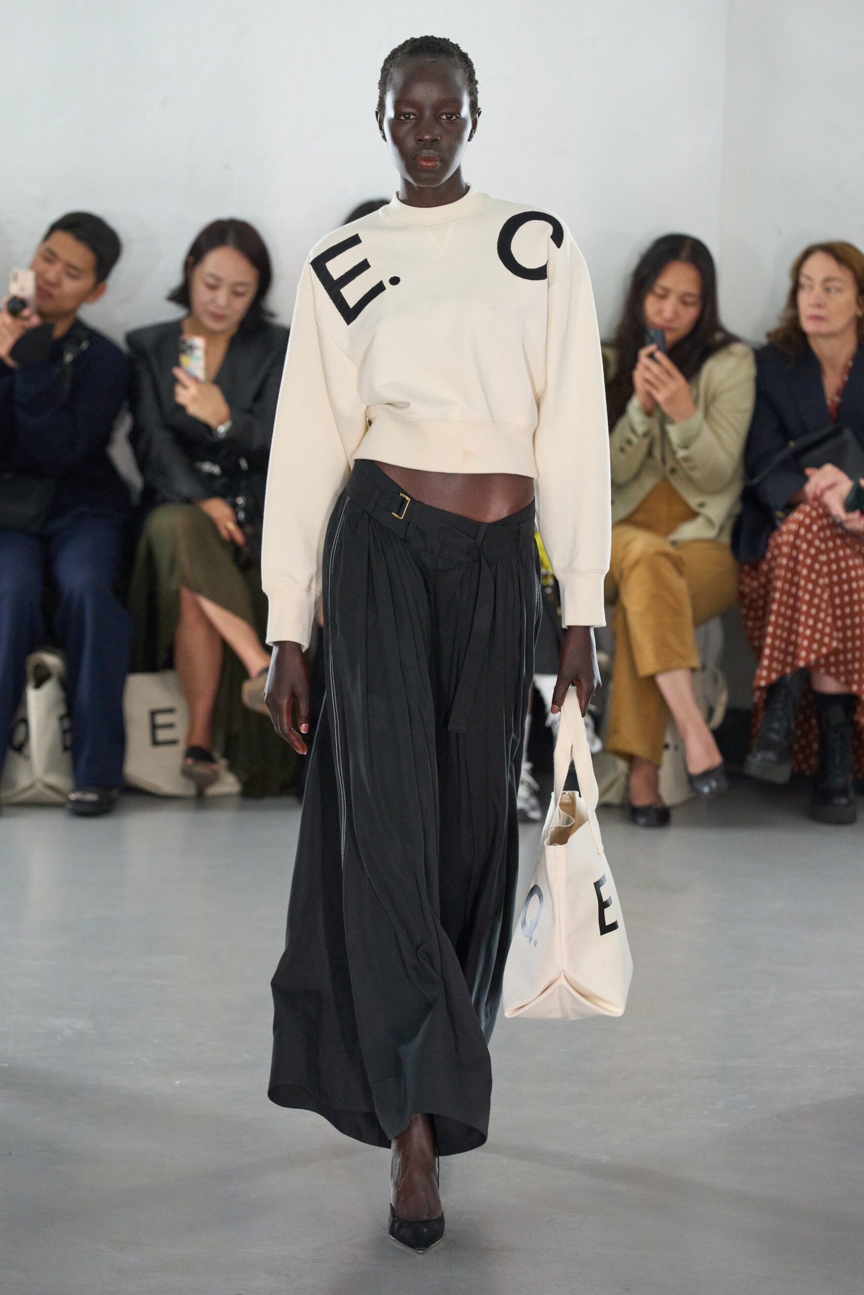Eudon Choi S/S 23 Look 36