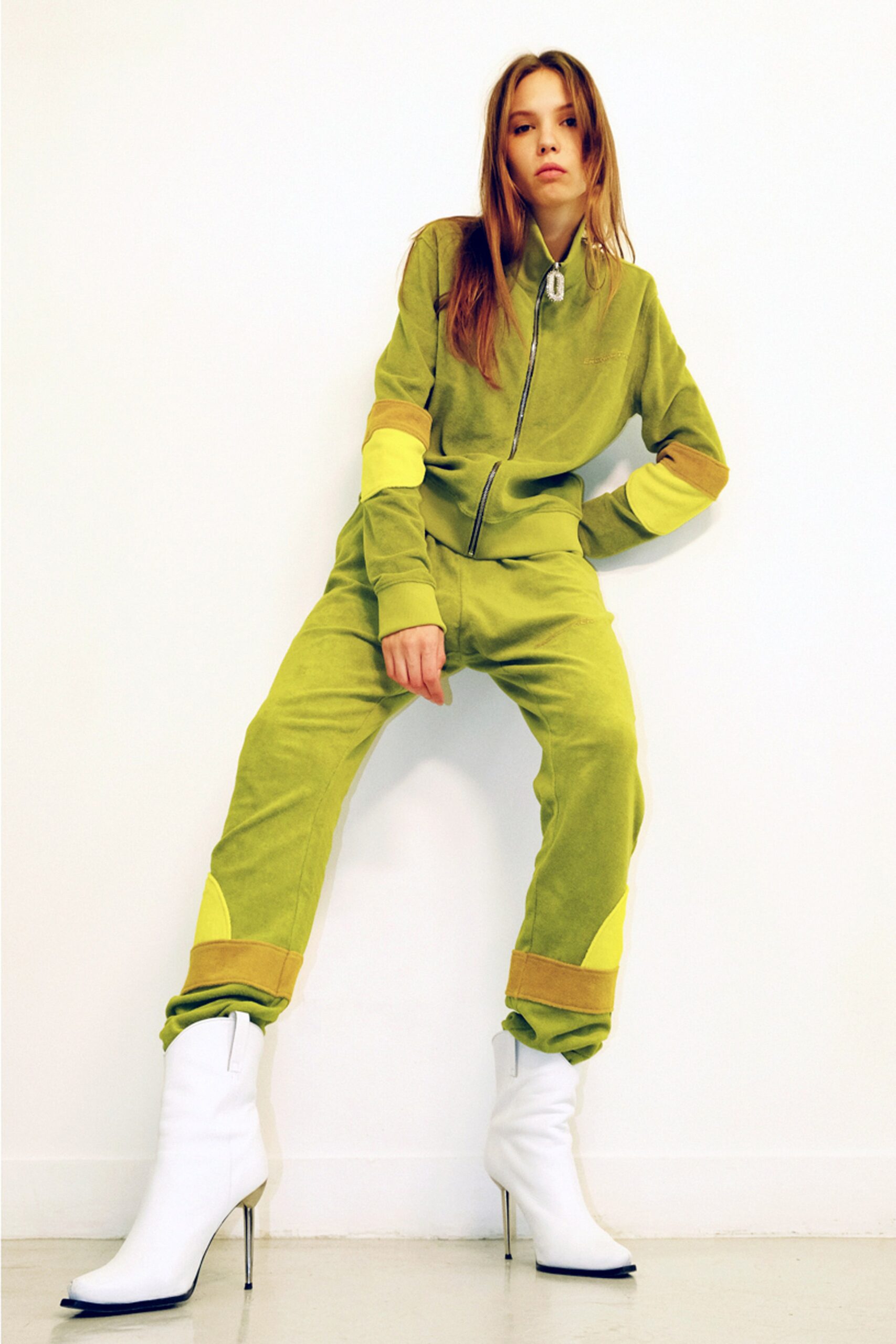 Each x Other Resort 19 Look 35