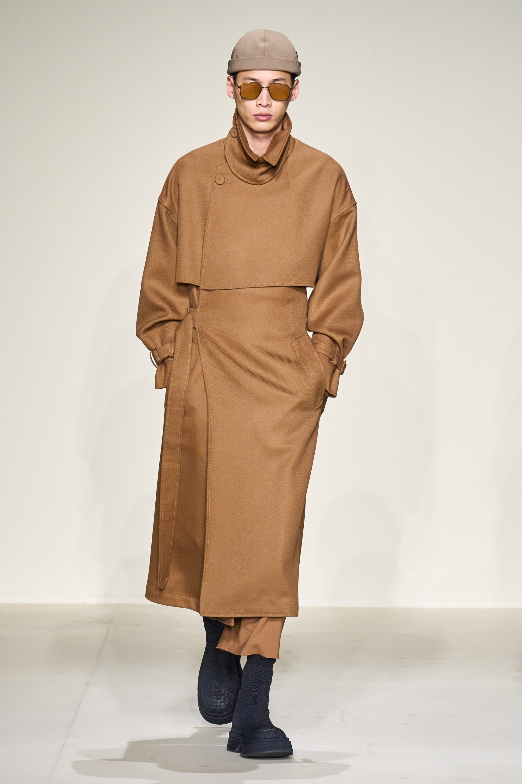 Emporio Armani F/W 23 Menswear Look 37