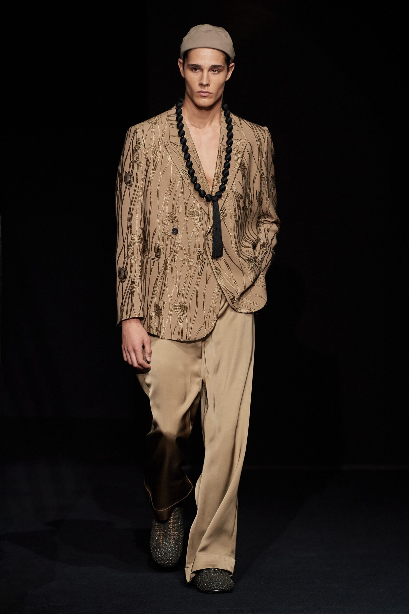 Emporio Armani S/S 24 Menswear Look 37