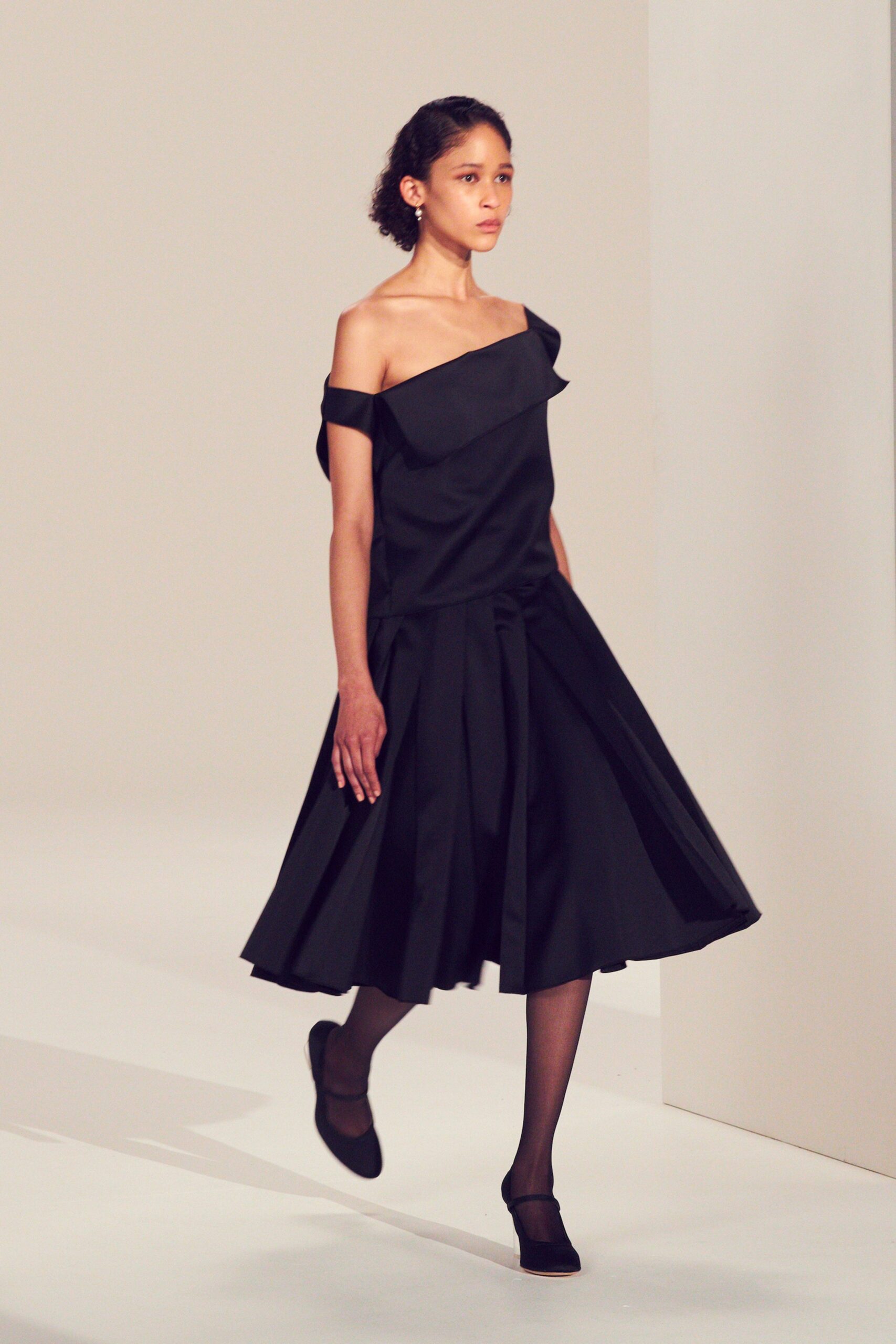 Emilia Wickstead S/S 23 Look 38