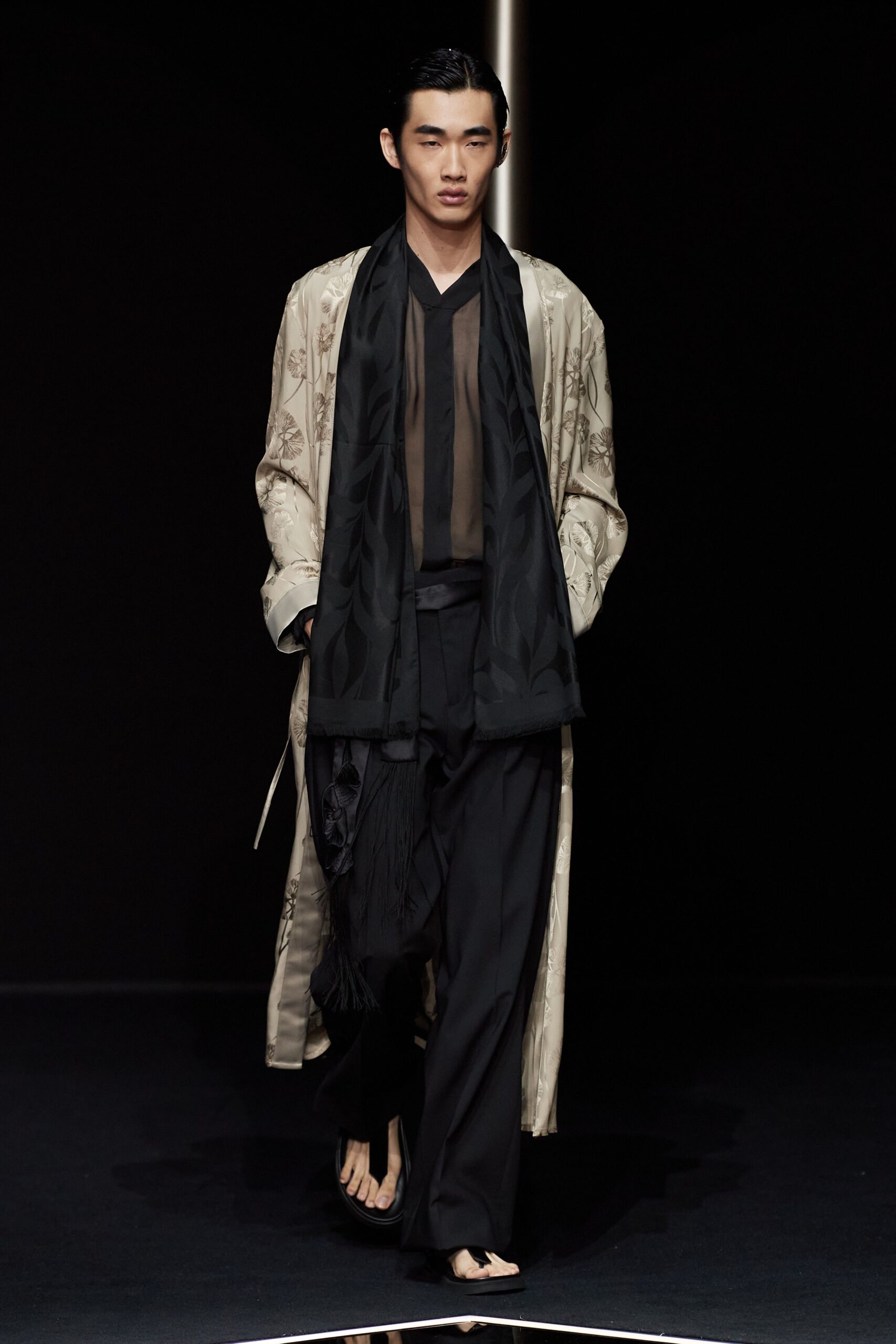 Emporio Armani S/S 24 Menswear Look 38