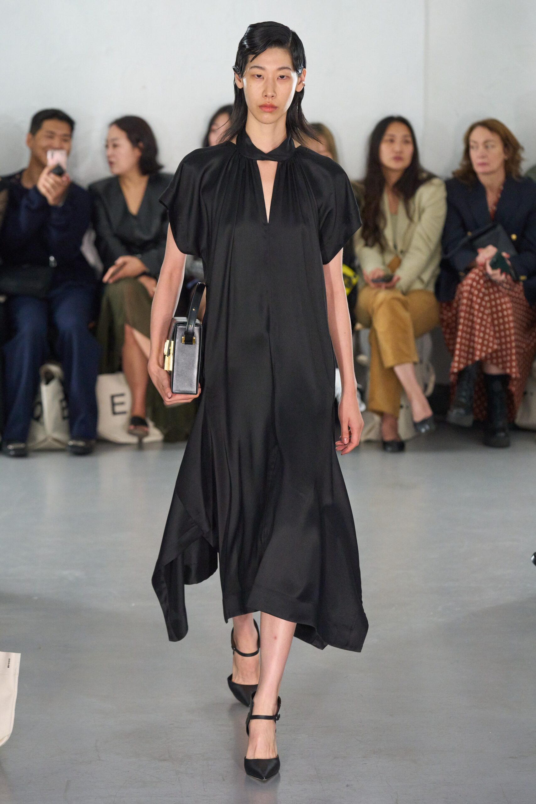 Eudon Choi S/S 23 Look 38