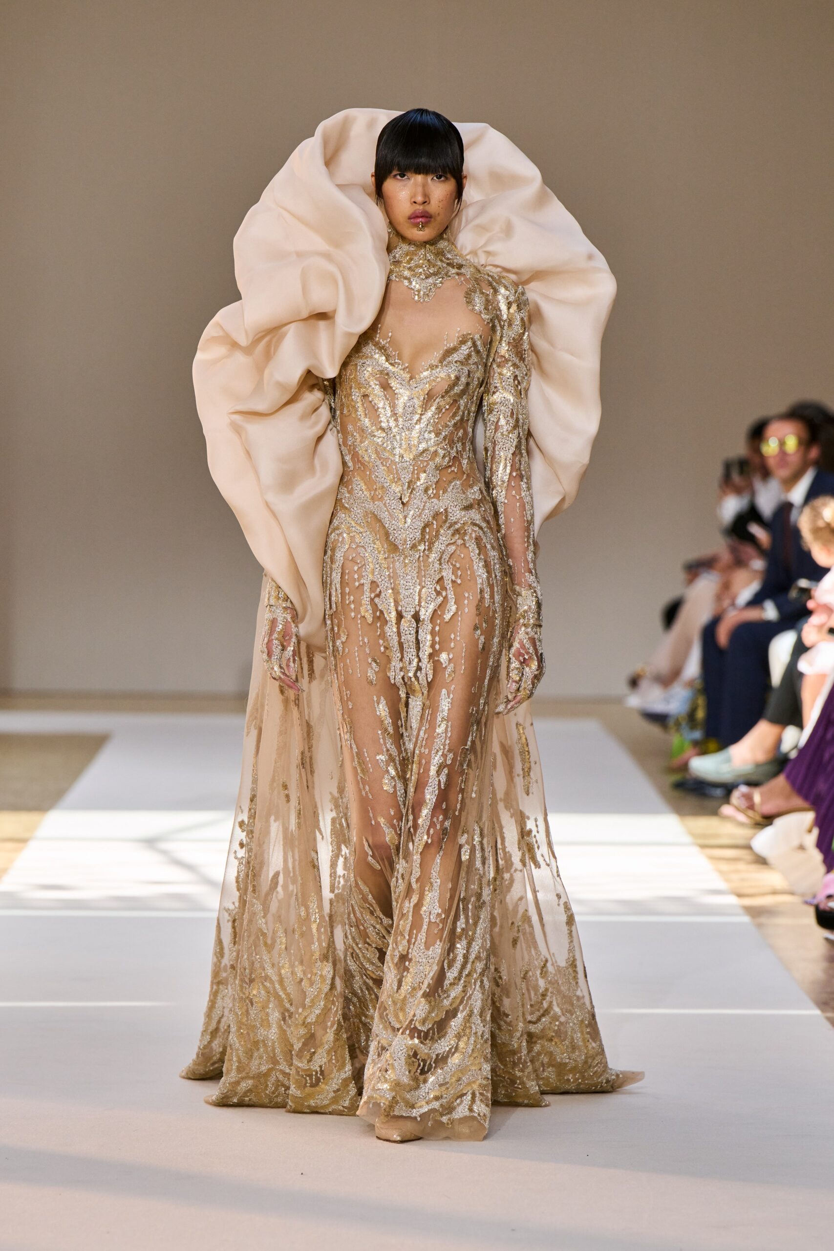 Elie Saab F/W 22 Couture Look 39