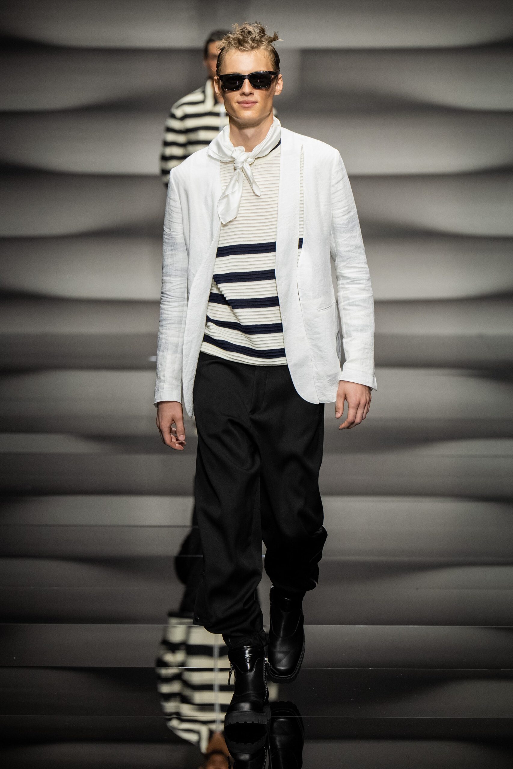 Emporio Armani S/S 23 Menswear Look 39