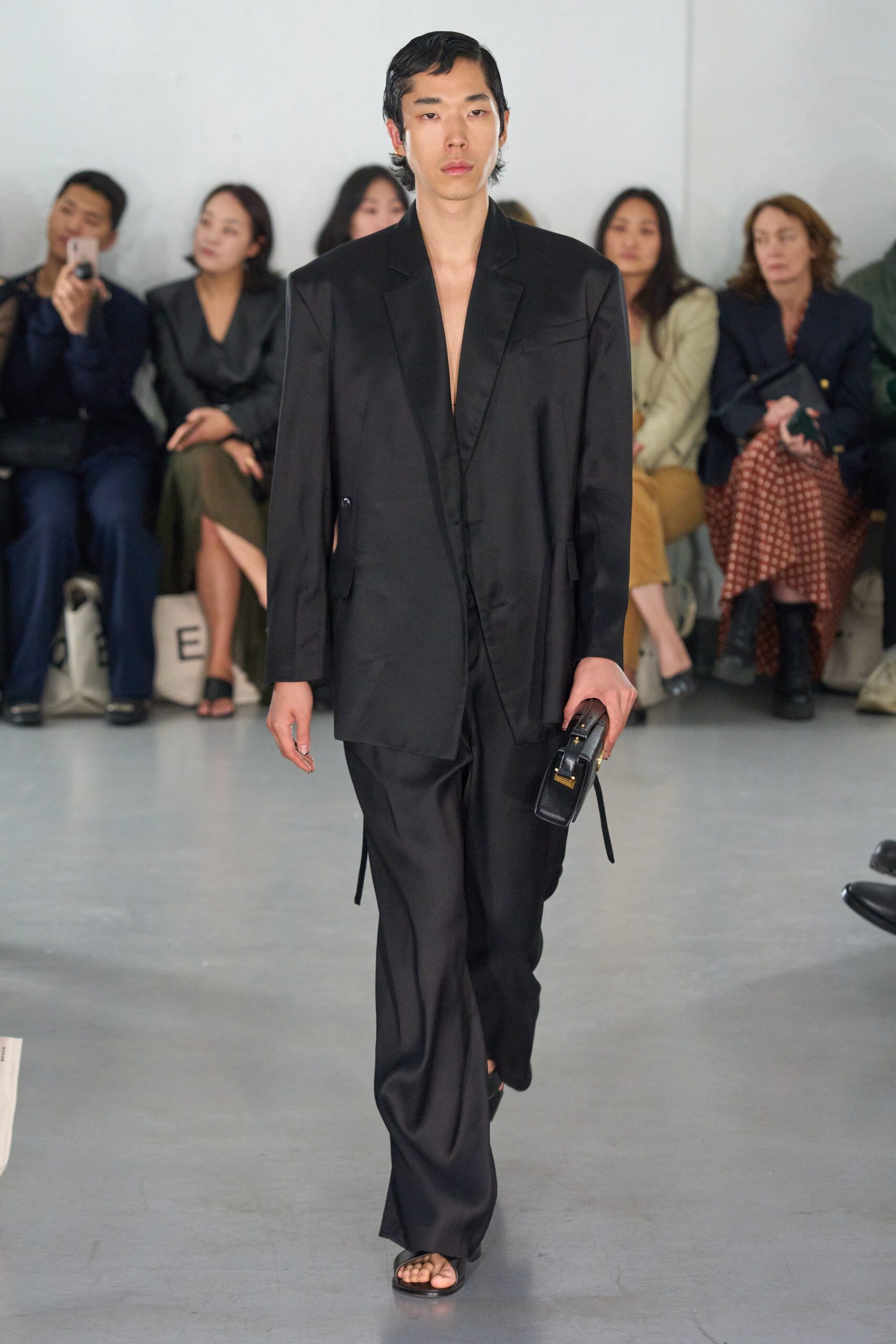 Eudon Choi S/S 23 Look 39