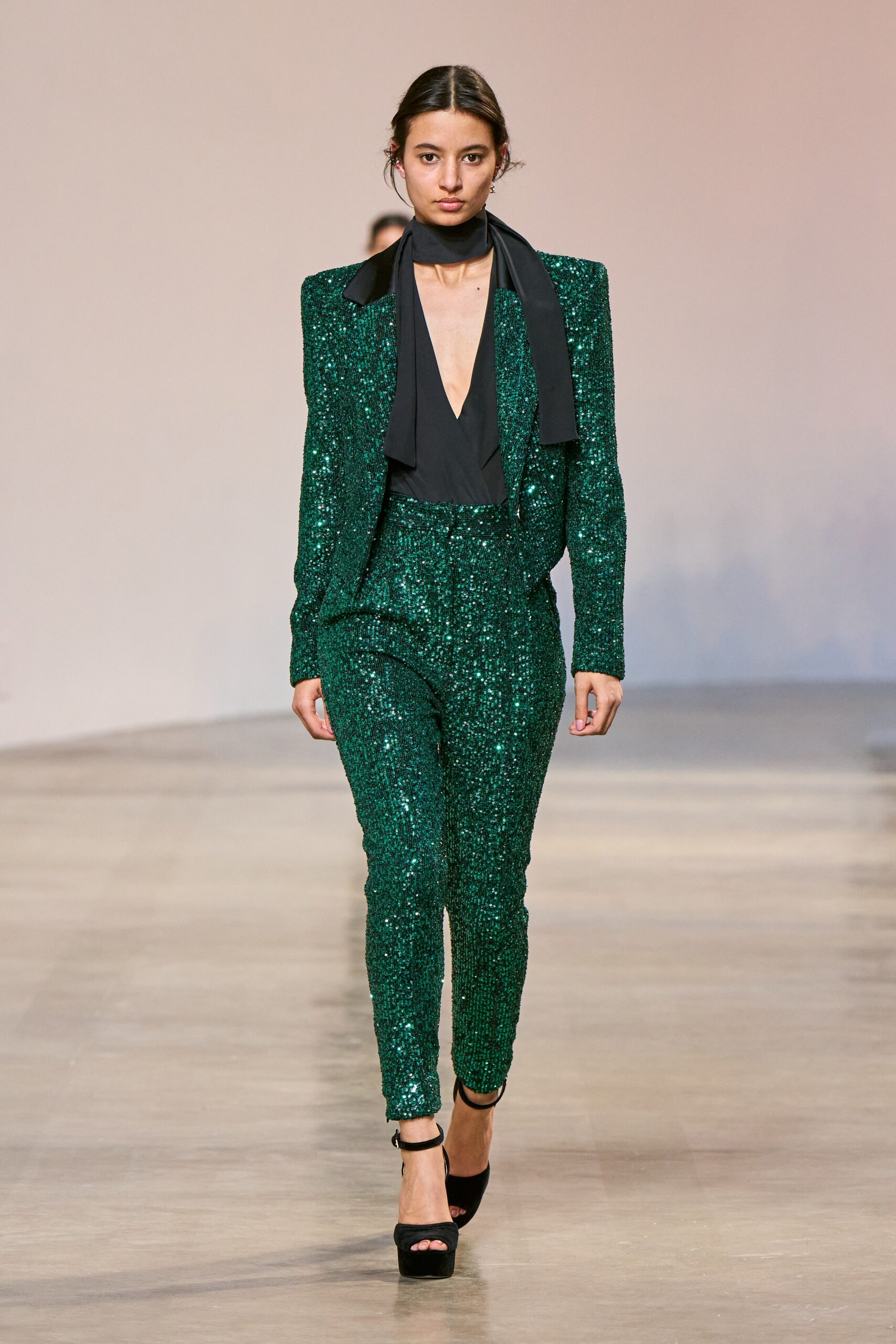 Elie Saab F/W 22 Look 40