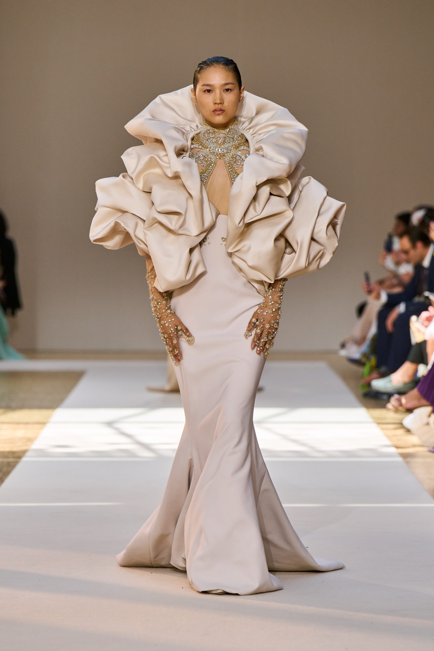 Elie Saab F/W 22 Couture Look 41