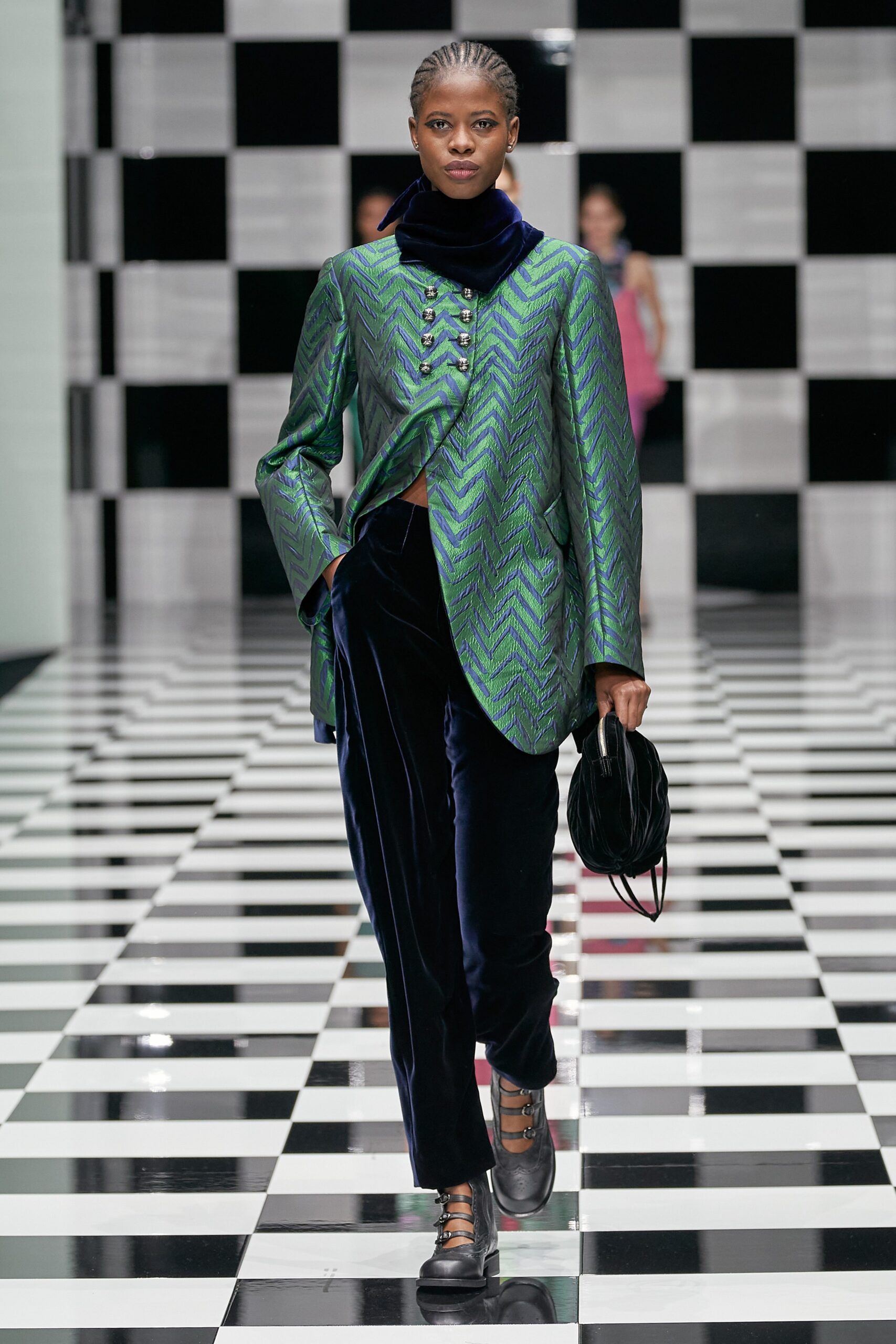 Emporio Armani F/W 22 Look 41
