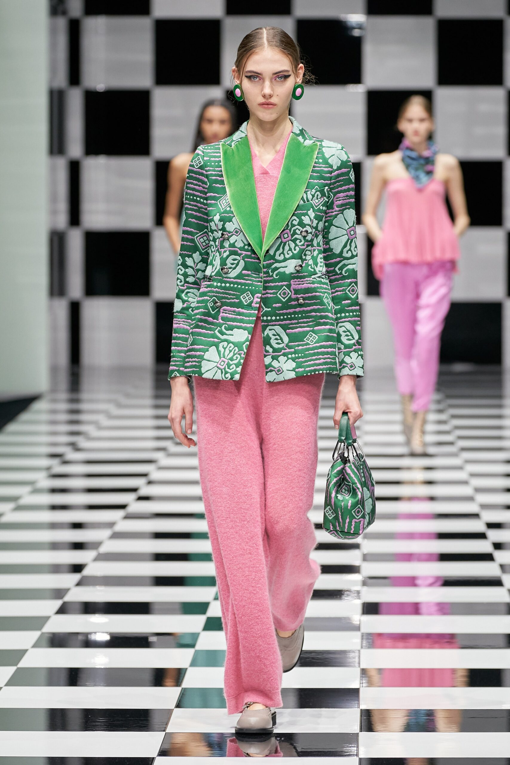 Emporio Armani F/W 22 Look 42