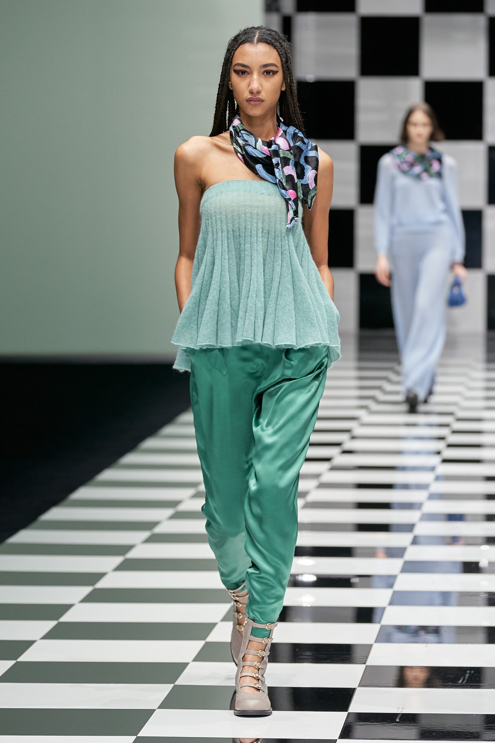 Emporio Armani F/W 22 Look 43