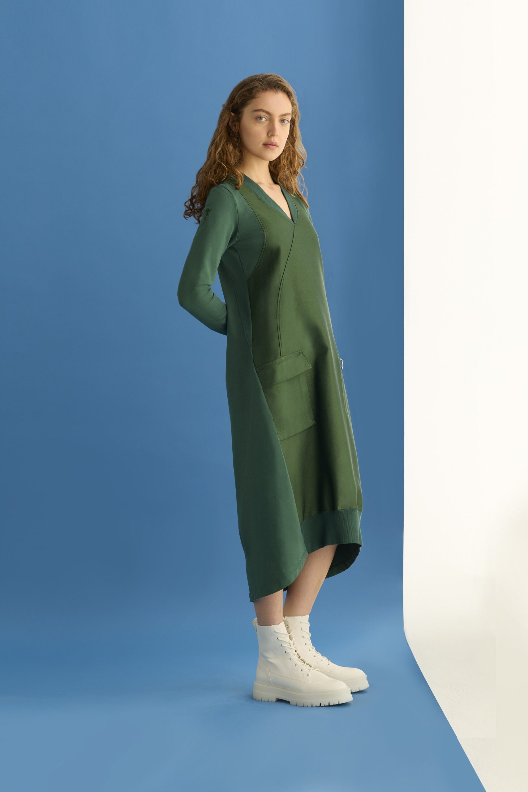 European Culture F/W 23 Look 43