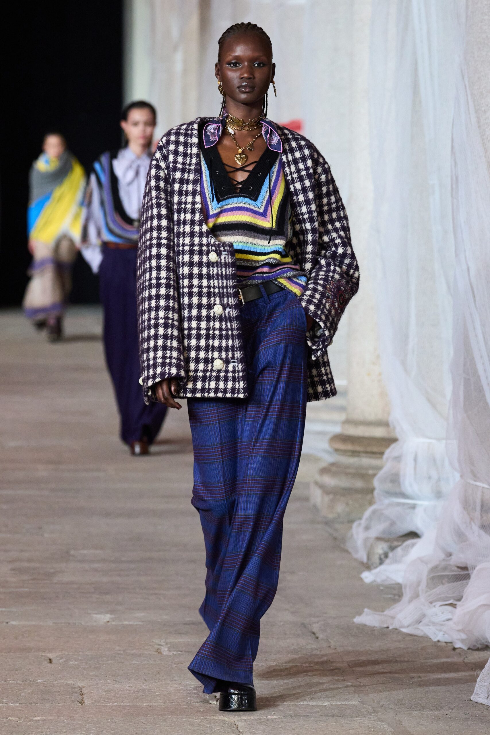 Etro F/W 23 Look 44