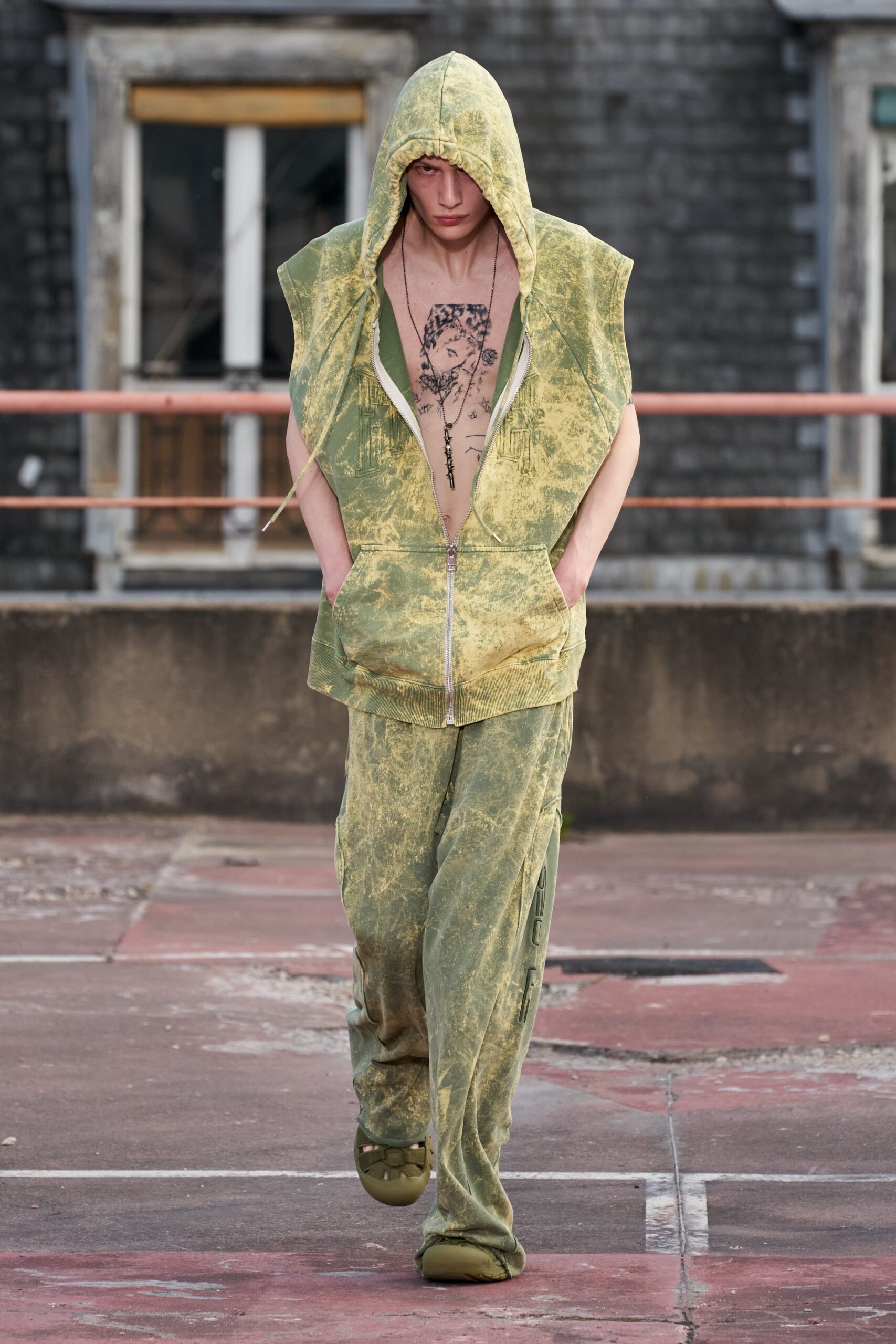 Études S/S 24 Menswear Look 44