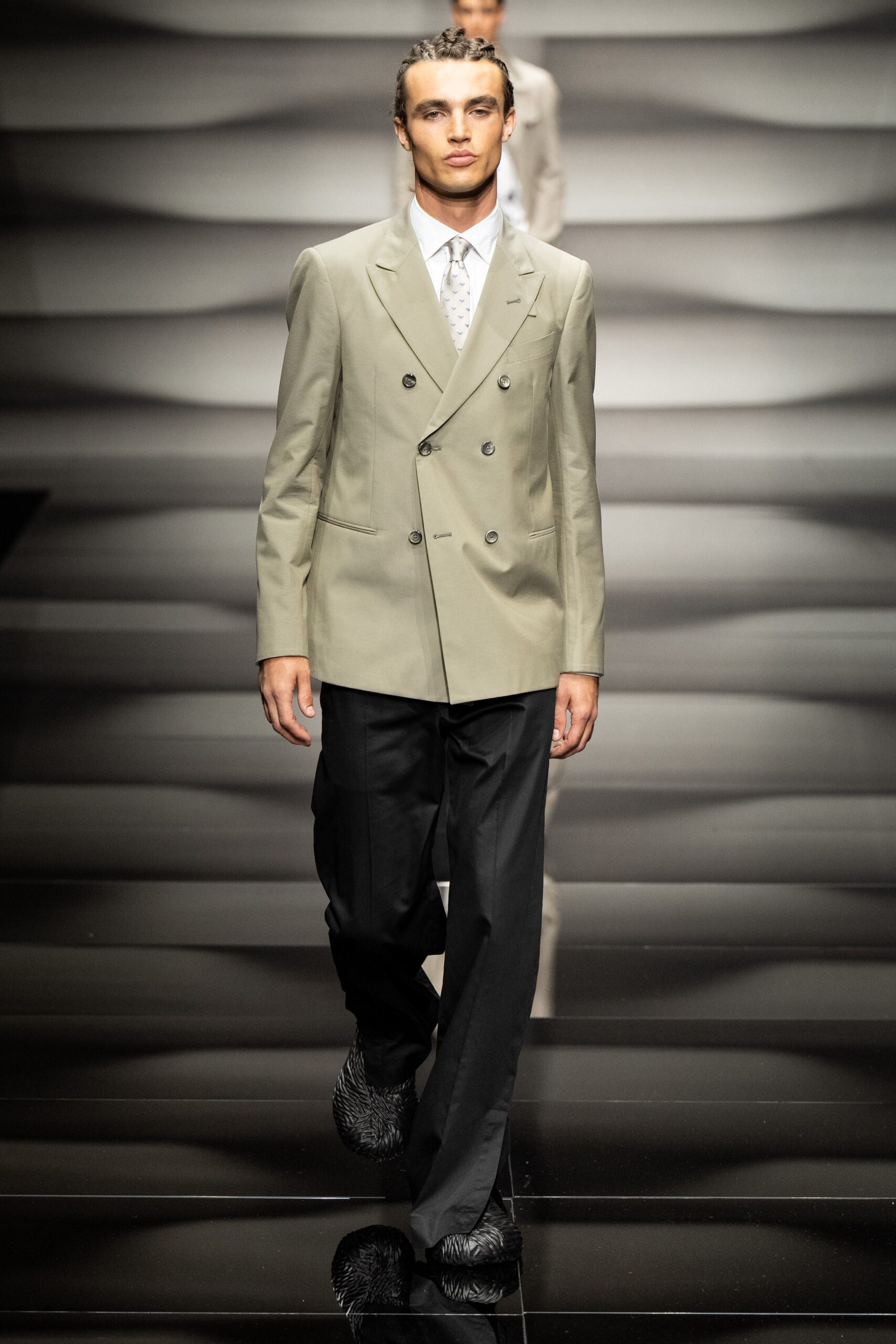 Emporio Armani S/S 23 Menswear Look 48
