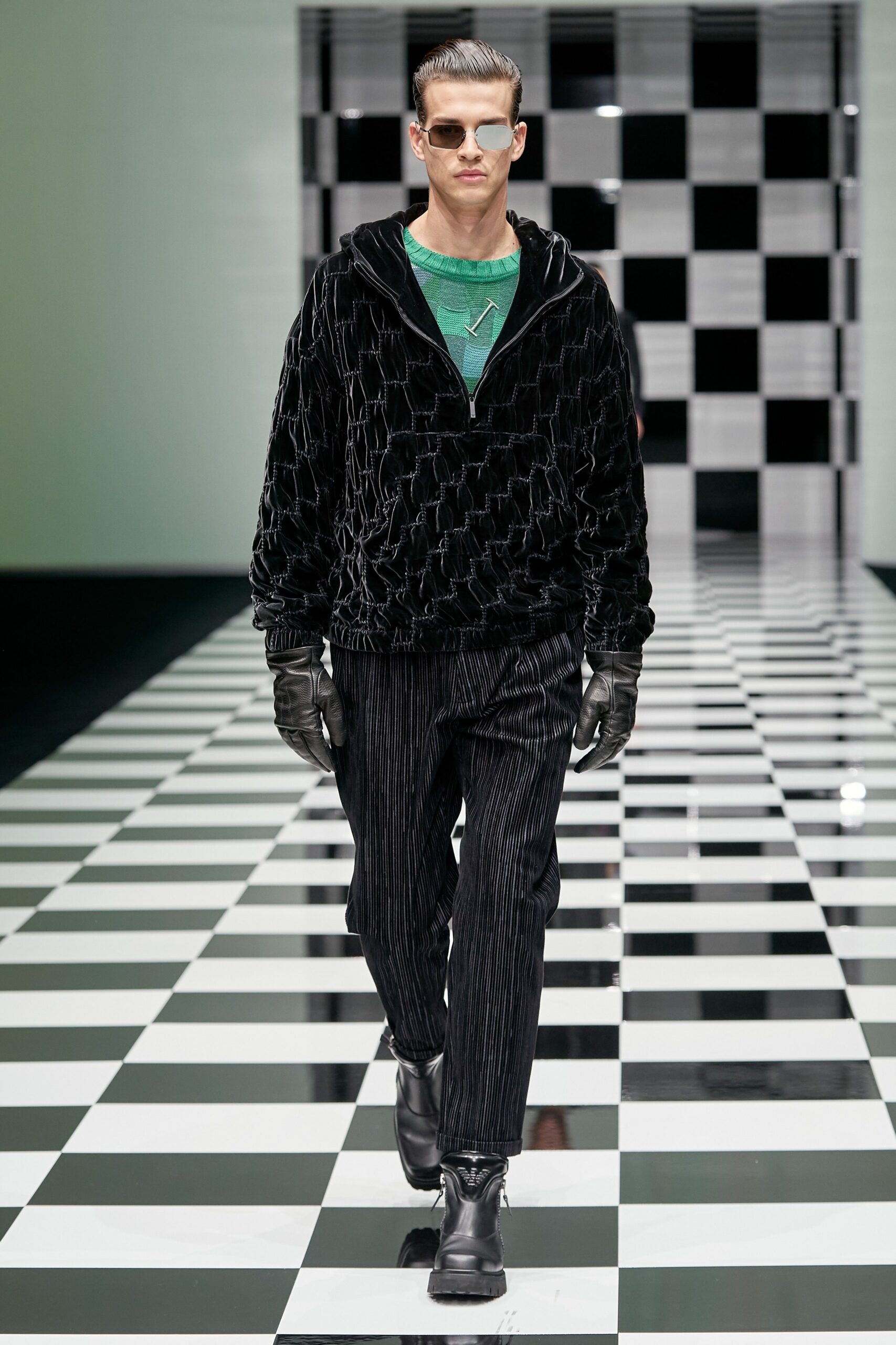 Emporio Armani F/W 22 Look 50