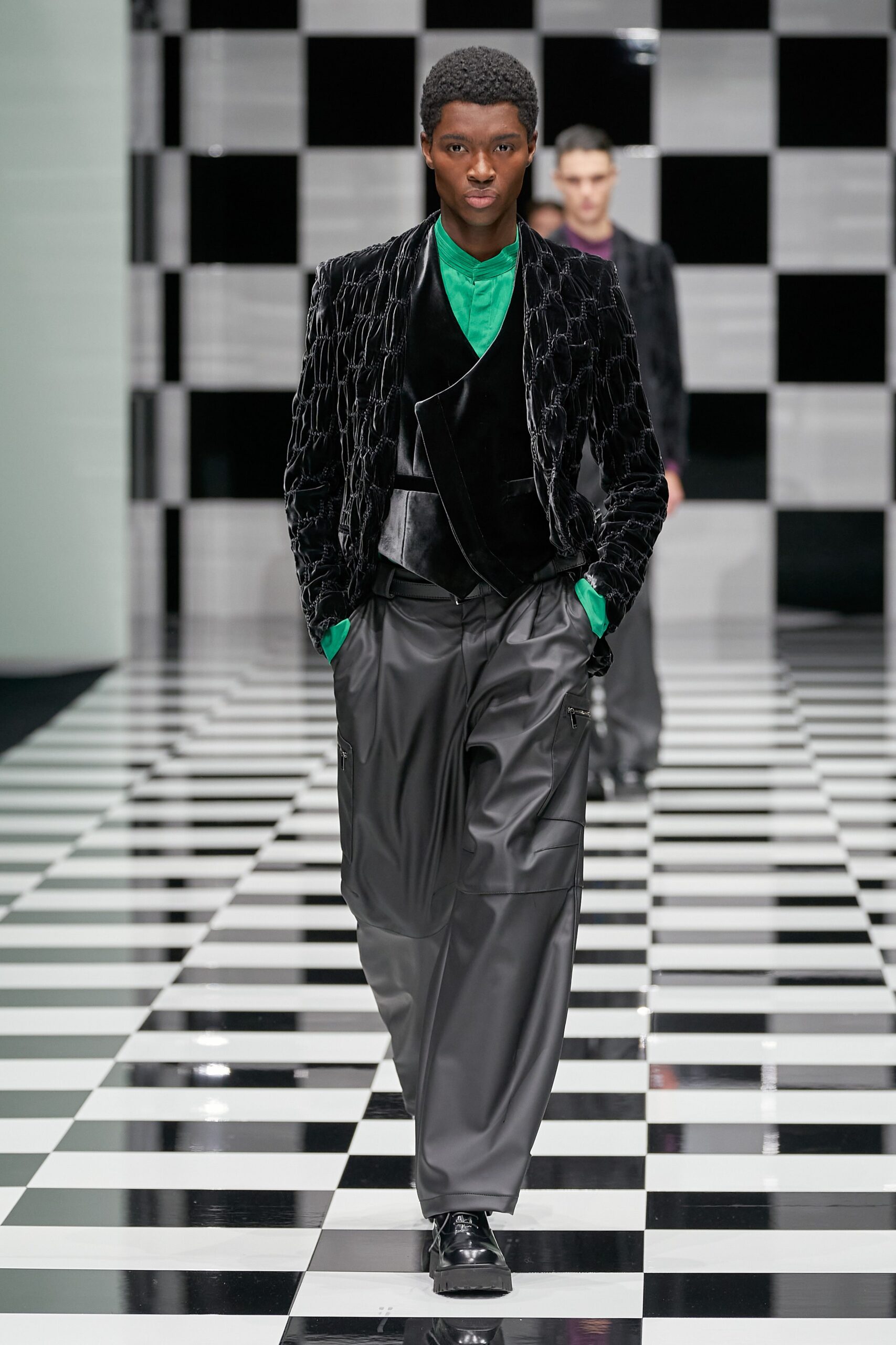 Emporio Armani F/W 22 Look 51