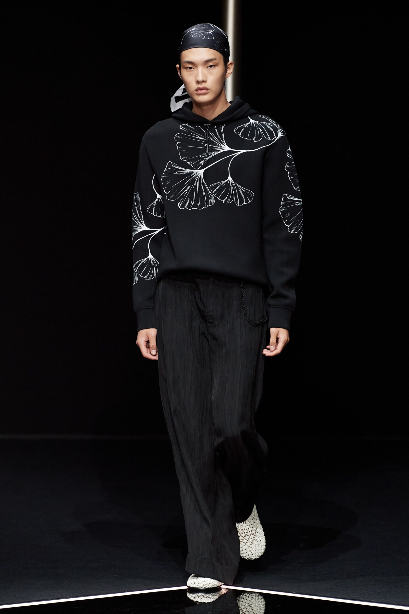 Emporio Armani S/S 24 Menswear Look 52