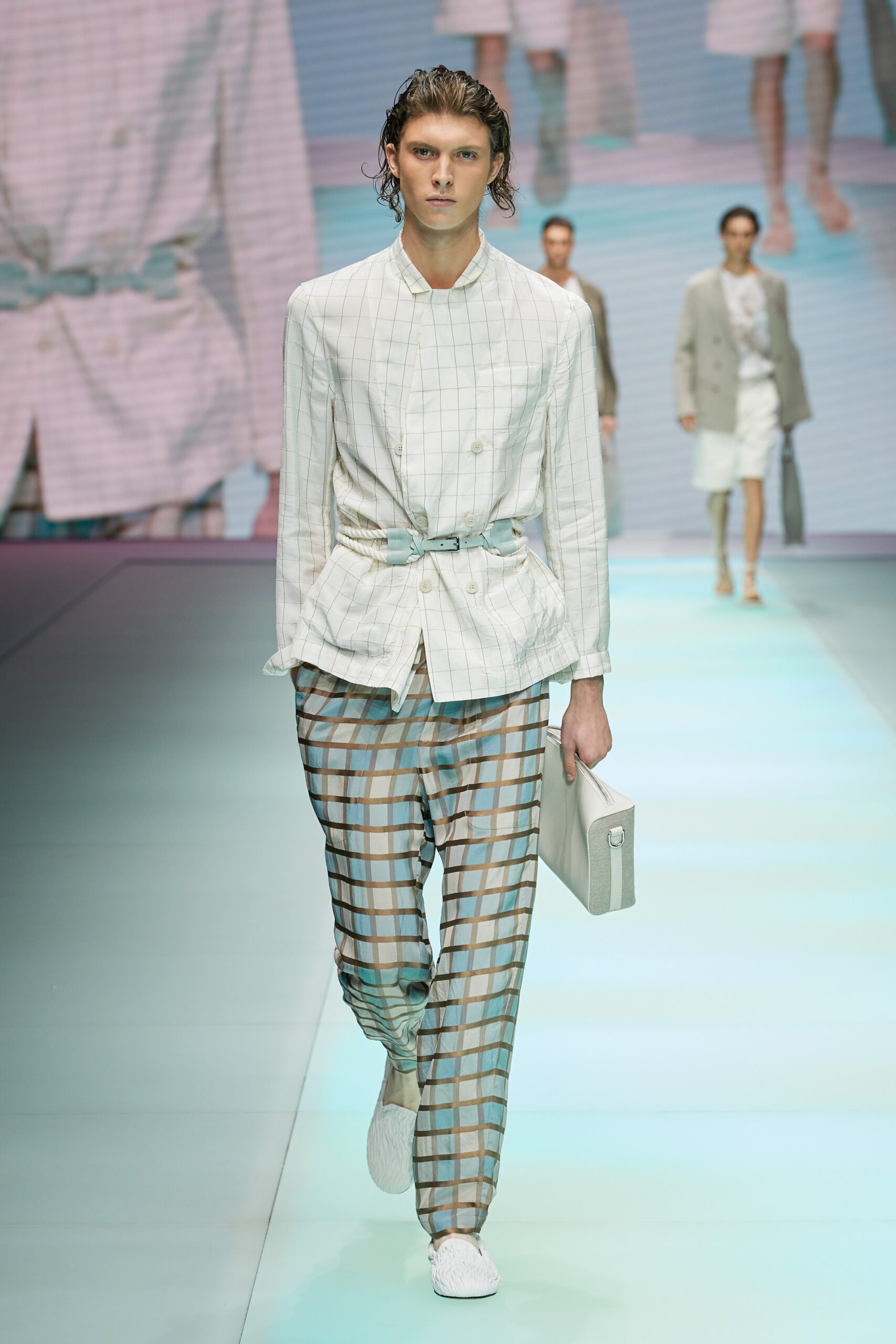Emporio Armani S/S 22 Look 56