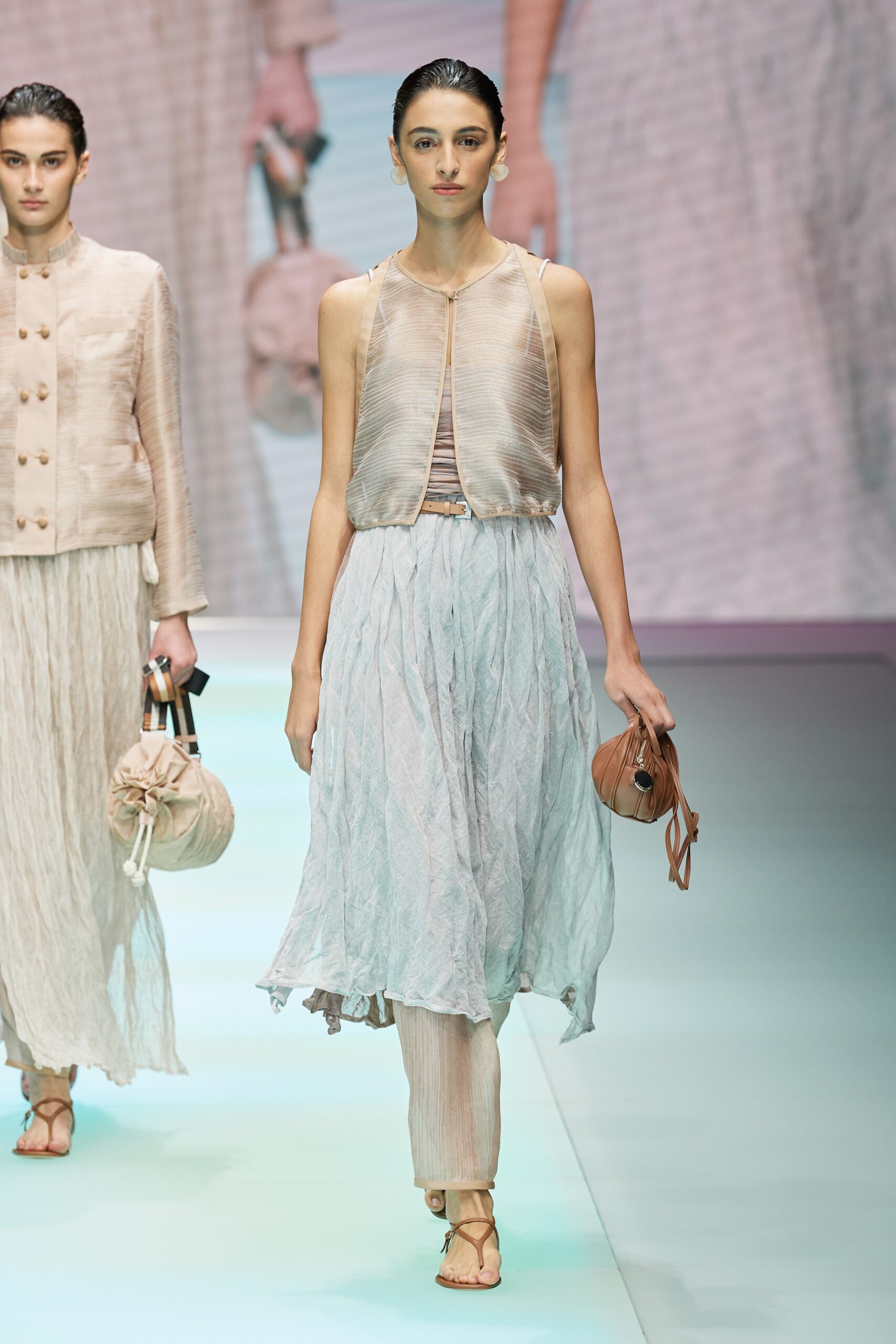Emporio Armani S/S 22 Look 60